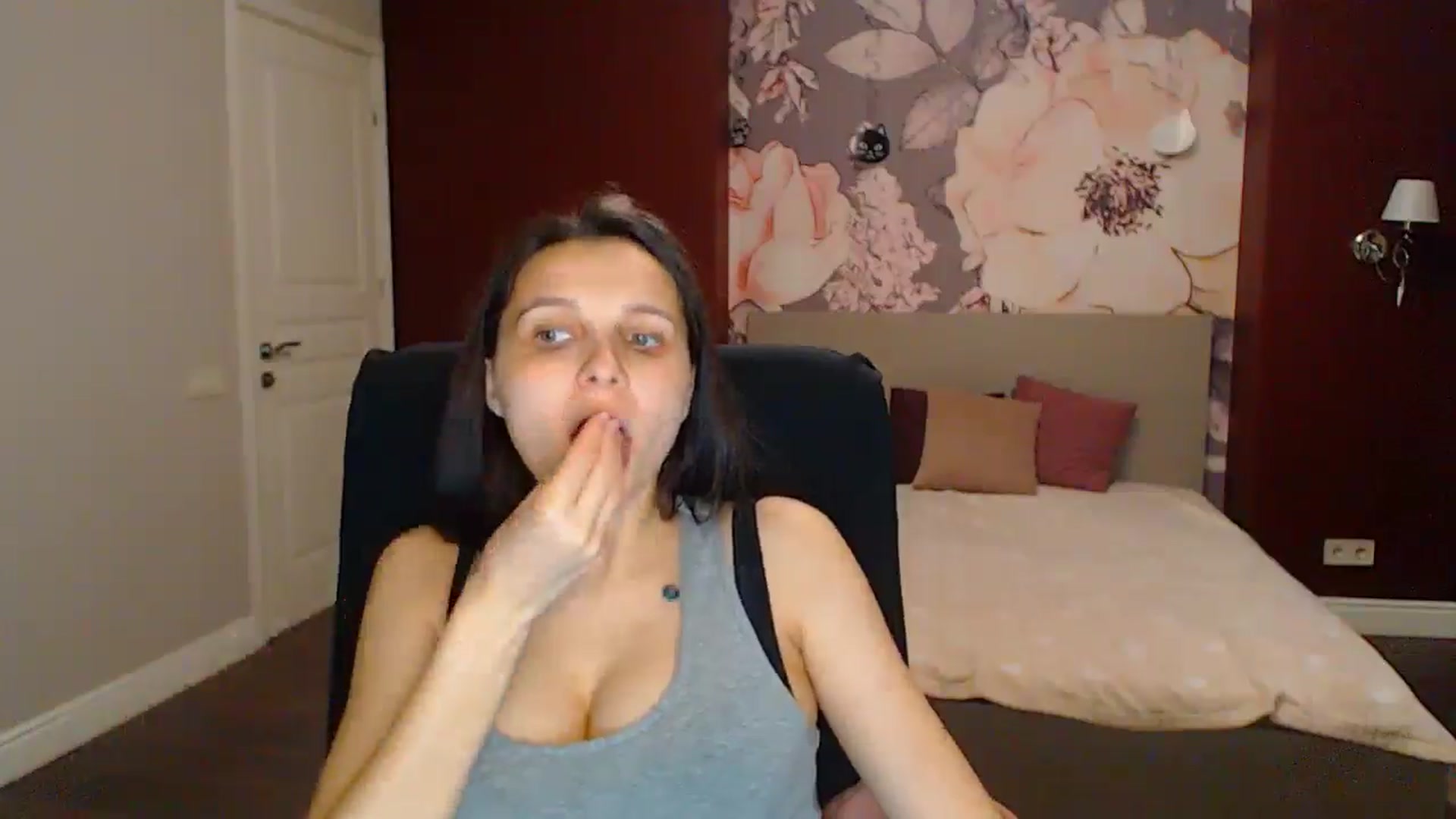 Gallery image thumbnail from Karina_Mils's myfreecams stream on, 07/18/2025, 18:04 image 3 of 20