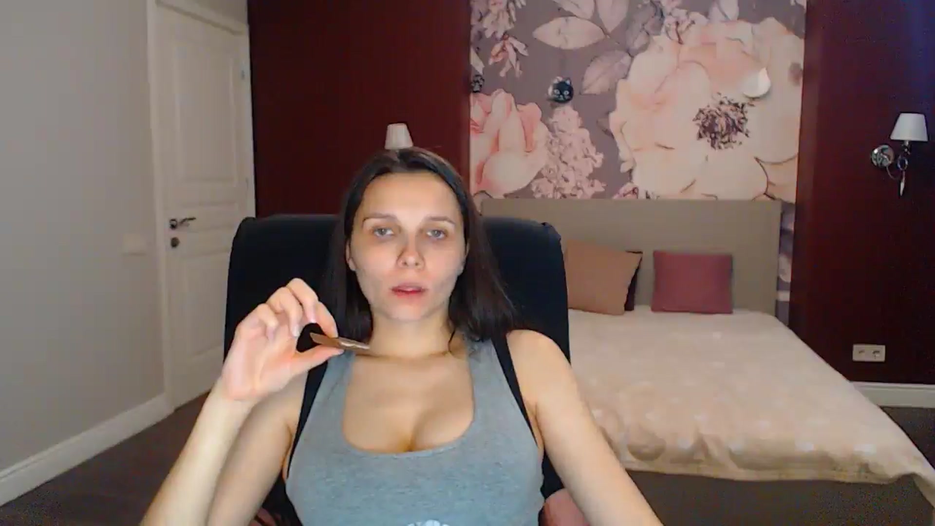 Gallery image thumbnail from Karina_Mils's myfreecams stream on, 07/19/2025, 15:58 image 2 of 20