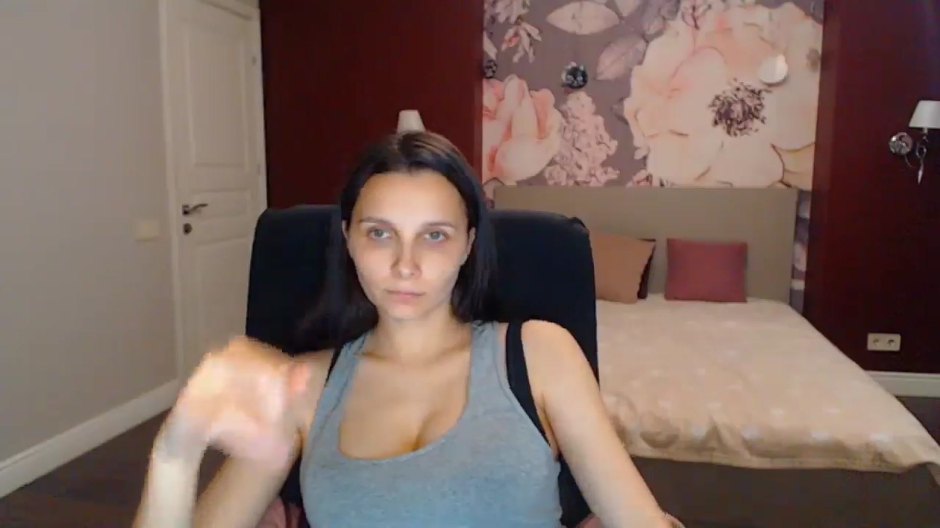 Gallery image thumbnail from Karina_Mils's myfreecams stream on, 07/19/2025, 16:57 image 3 of 20