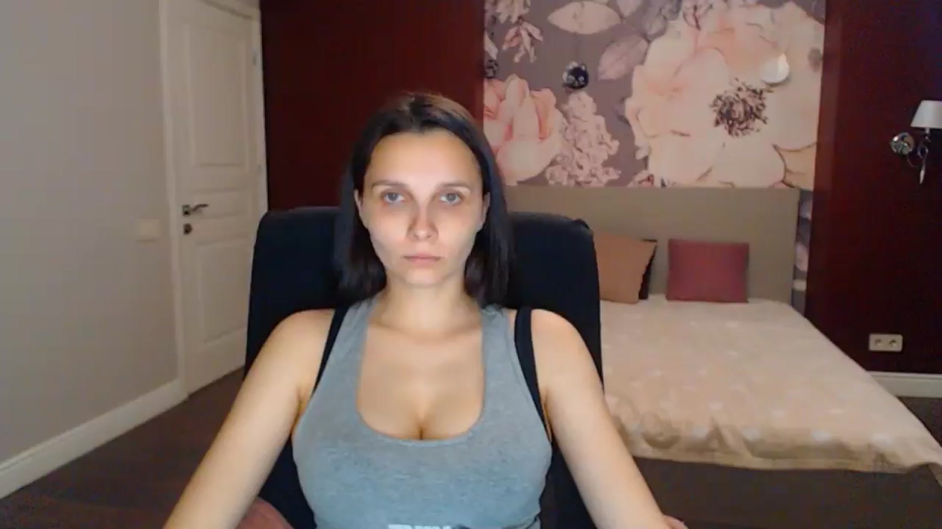 Gallery image thumbnail from Karina_Mils's myfreecams stream on, 07/19/2025, 16:57 image 10 of 20