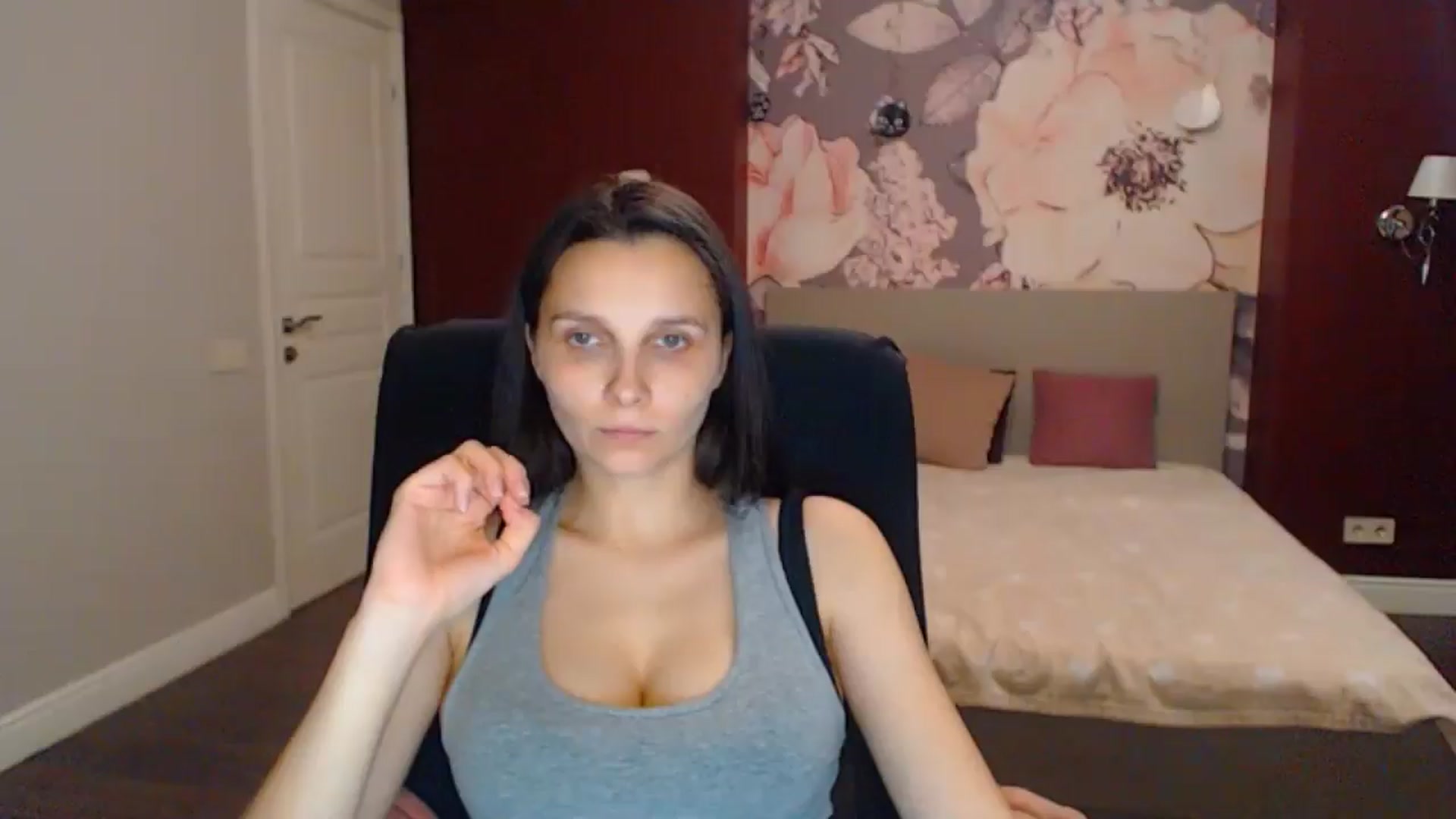 Gallery image thumbnail from Karina_Mils's myfreecams stream on, 07/19/2025, 16:57 image 19 of 20