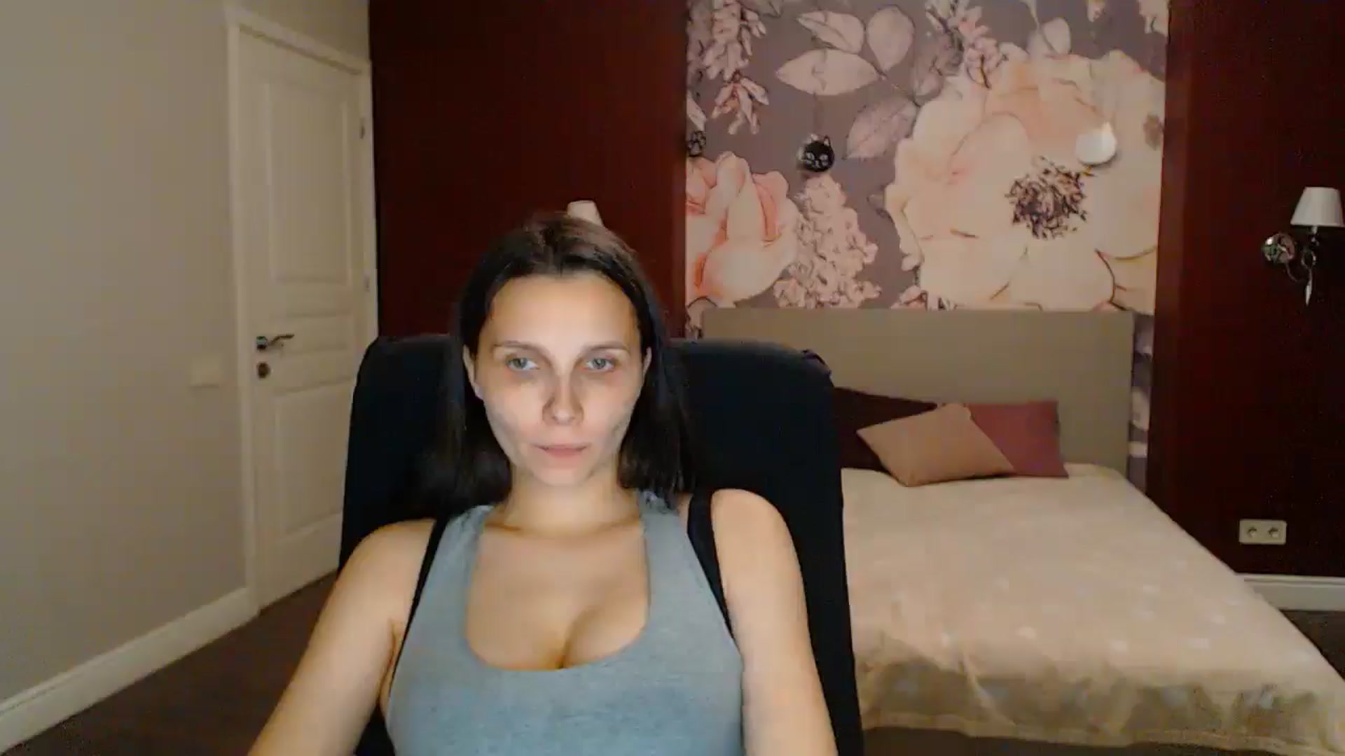 Gallery image thumbnail from Karina_Mils's myfreecams stream on, 07/19/2025, 20:47 image 7 of 20
