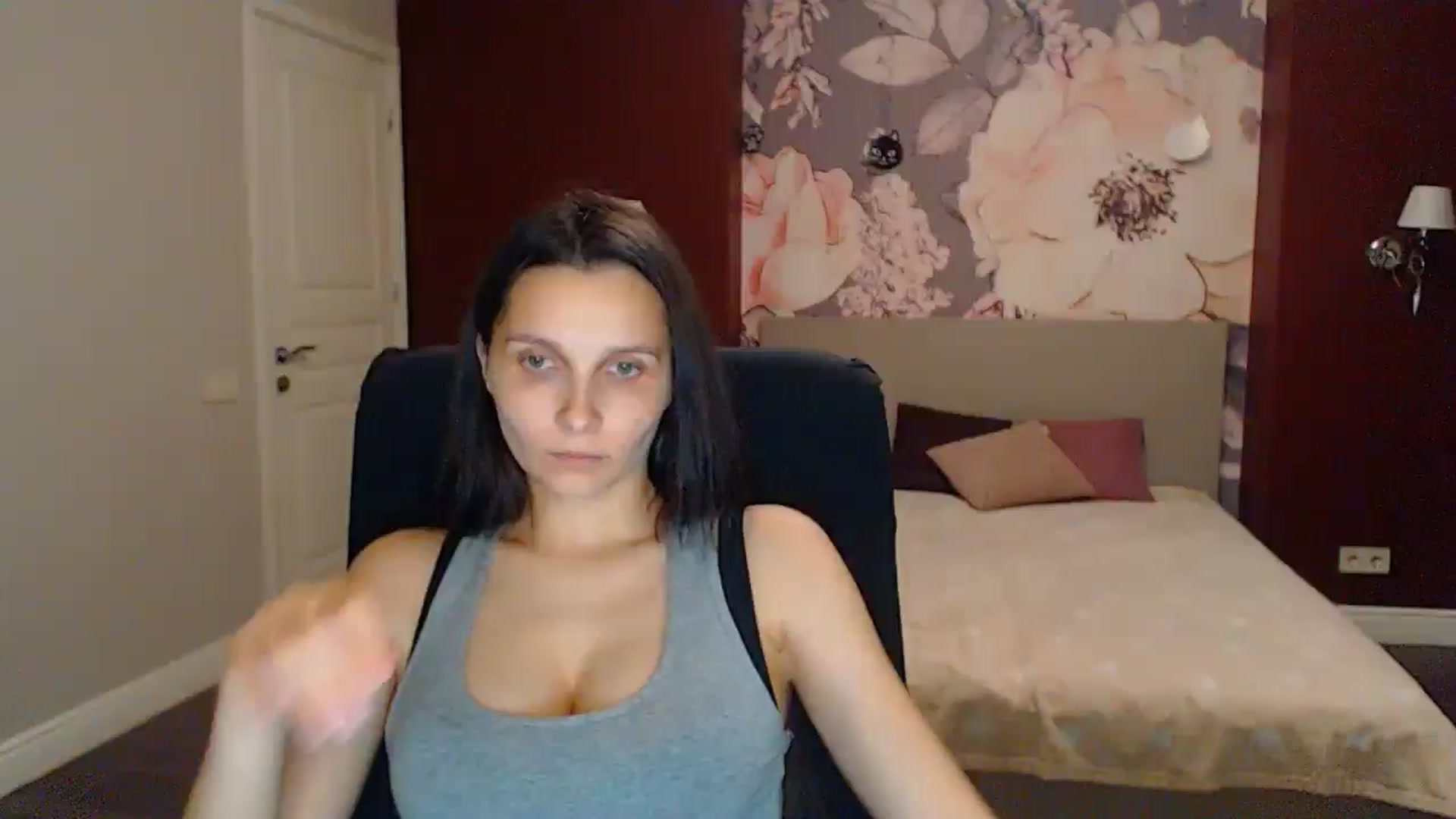 Gallery image thumbnail from Karina_Mils's myfreecams stream on, 07/19/2025, 20:47 image 19 of 20
