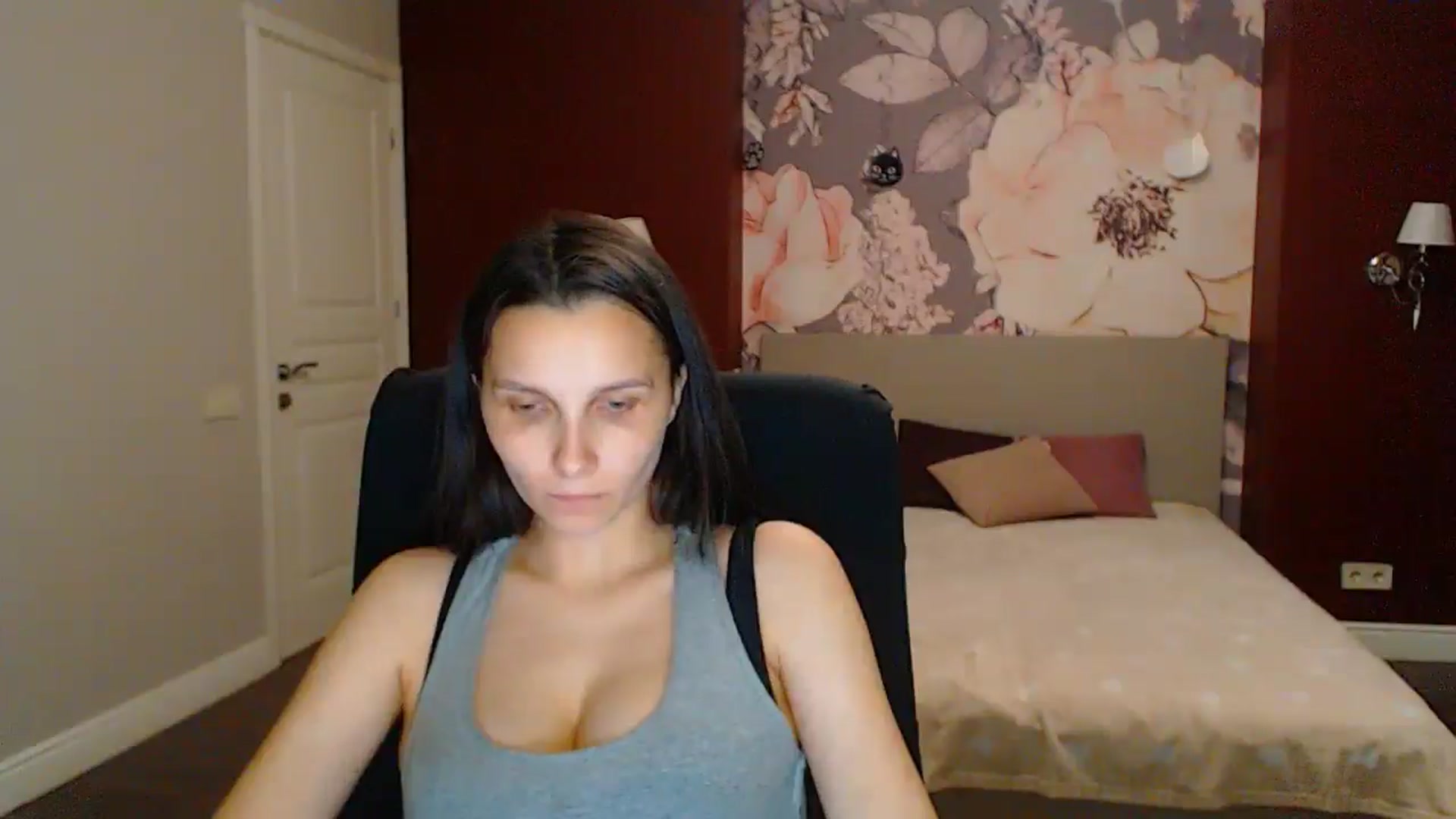 Gallery image thumbnail from Karina_Mils's myfreecams stream on, 07/19/2025, 20:47 image 8 of 20
