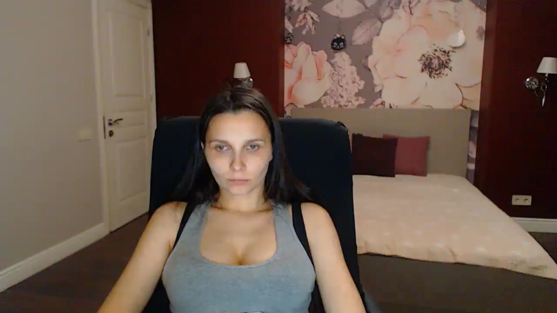 Gallery image thumbnail from Karina_Mils's myfreecams stream on, 07/20/2025, 18:32 image 18 of 20
