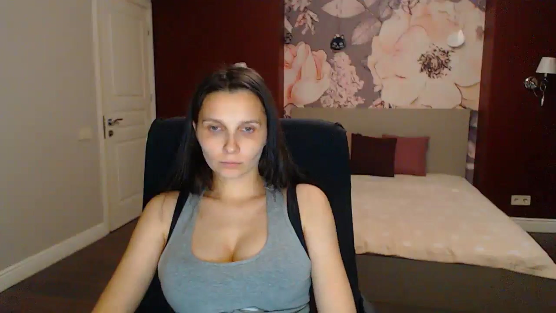 Gallery image thumbnail from Karina_Mils's myfreecams stream on, 07/20/2025, 18:32 image 19 of 20