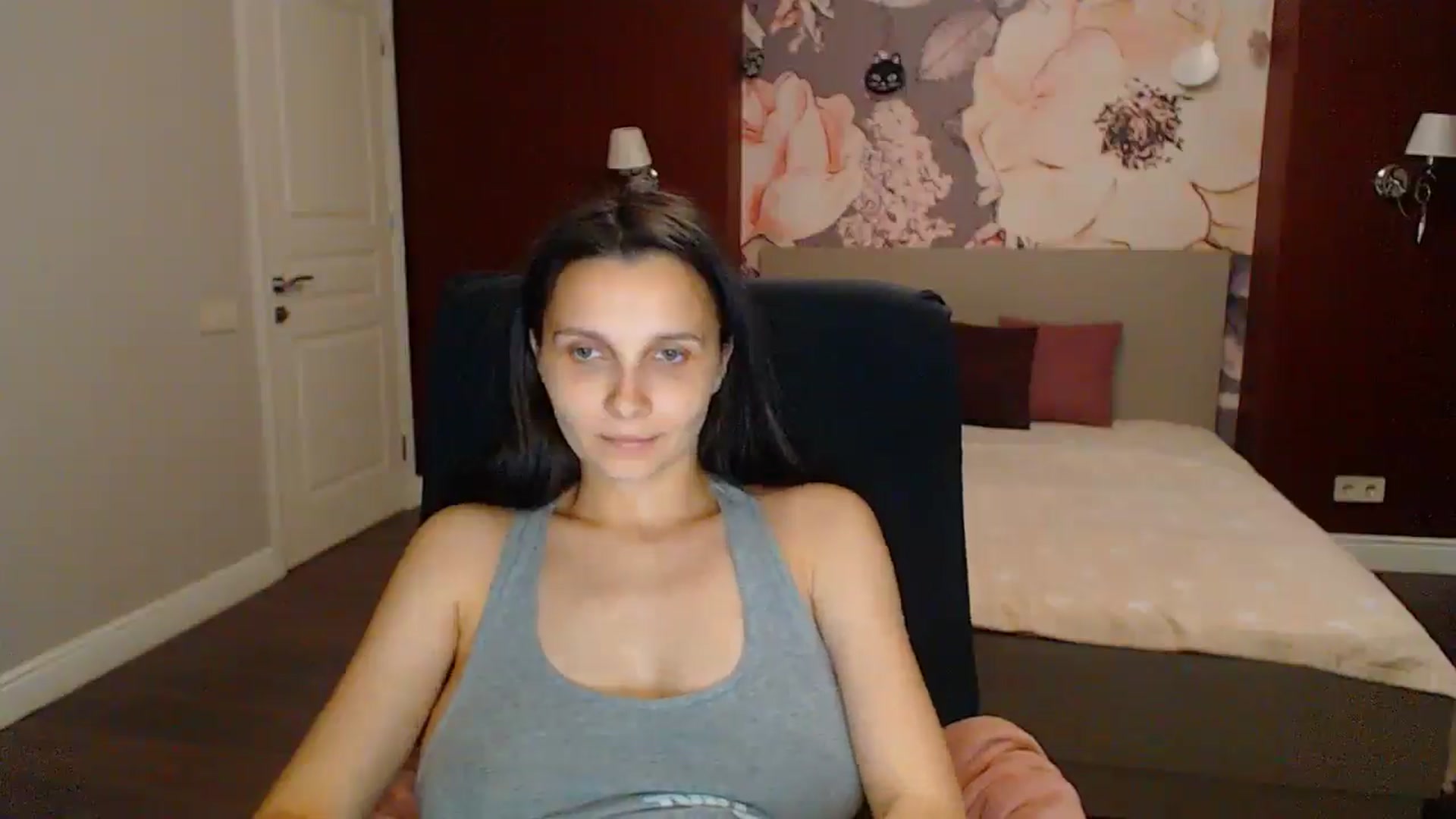 Gallery image thumbnail from Karina_Mils's myfreecams stream on, 07/20/2025, 18:55 image 2 of 20