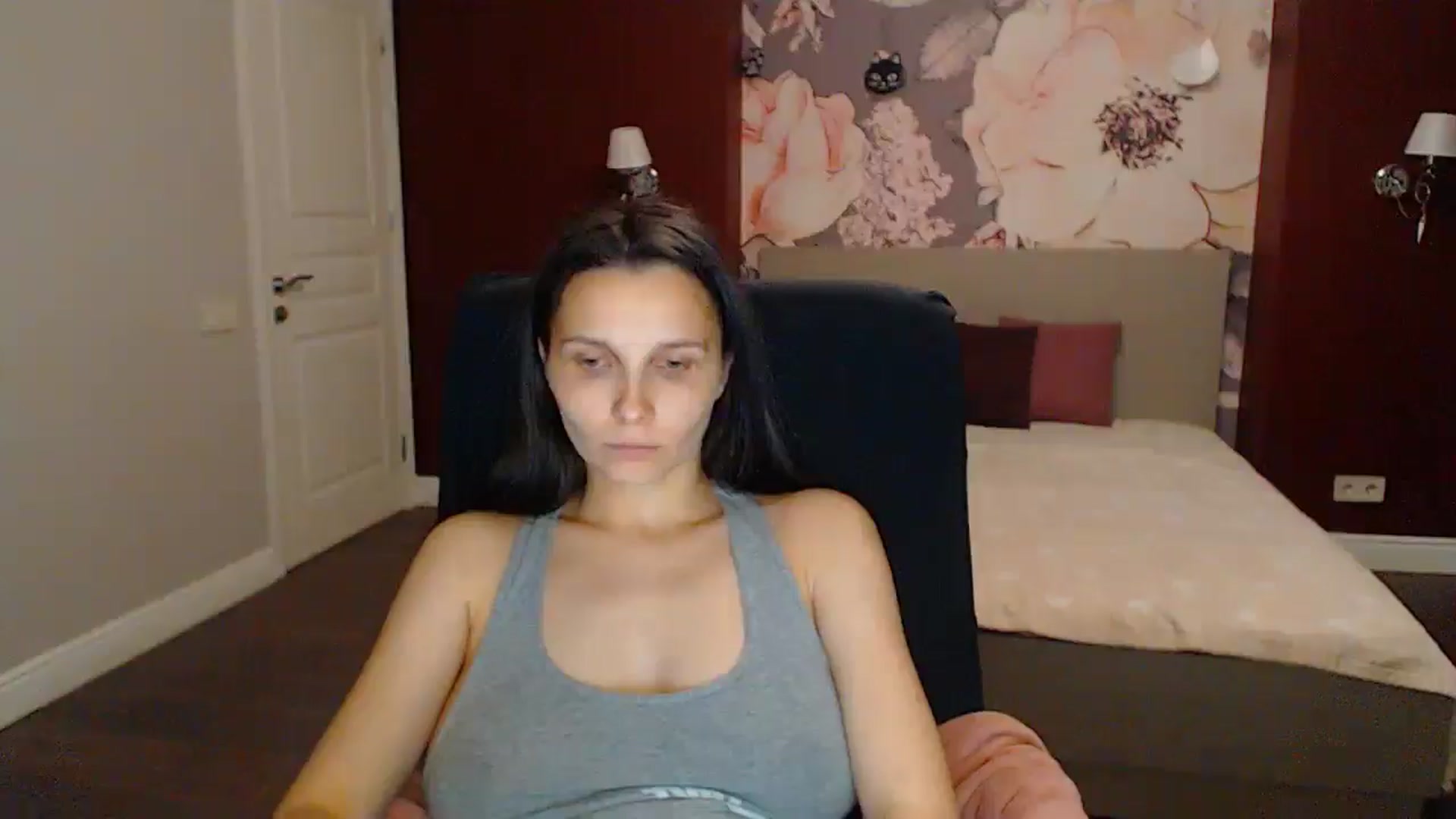 Gallery image thumbnail from Karina_Mils's myfreecams stream on, 07/20/2025, 18:55 image 10 of 20
