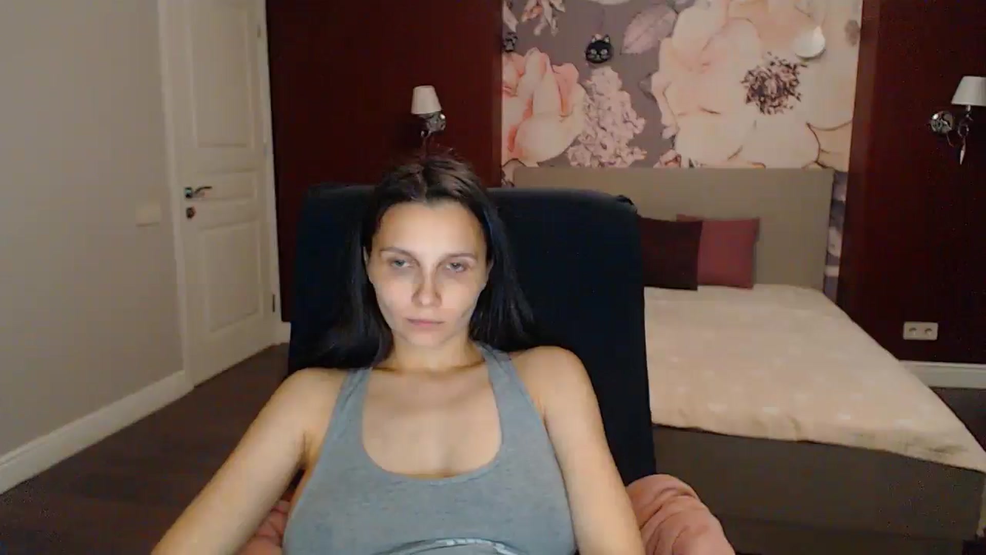Gallery image thumbnail from Karina_Mils's myfreecams stream on, 07/20/2025, 18:55 image 18 of 20