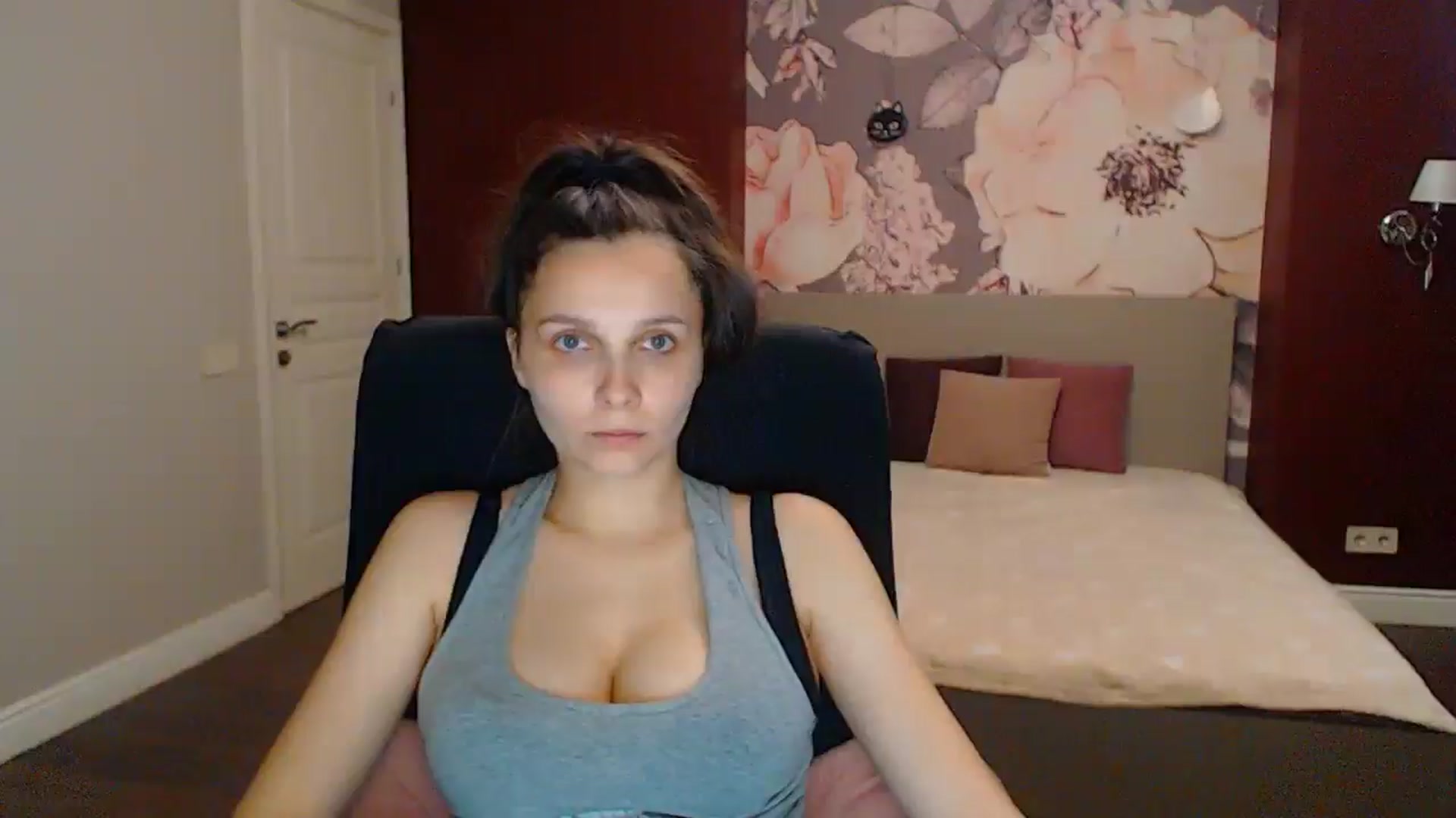 Gallery image thumbnail from Karina_Mils's myfreecams stream on, 07/26/2025, 17:58 image 1 of 20