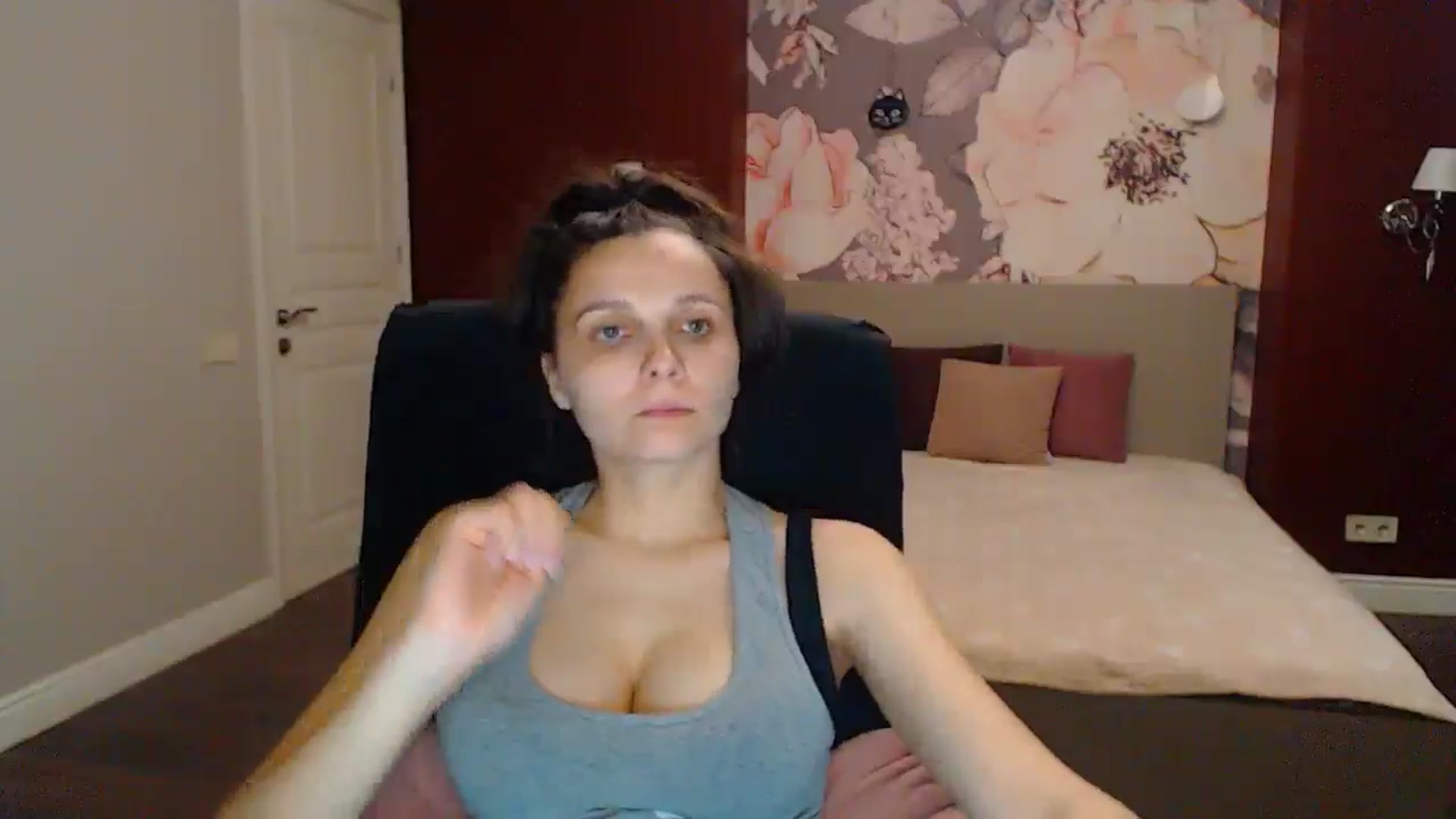 Gallery image thumbnail from Karina_Mils's myfreecams stream on, 07/26/2025, 17:58 image 5 of 20