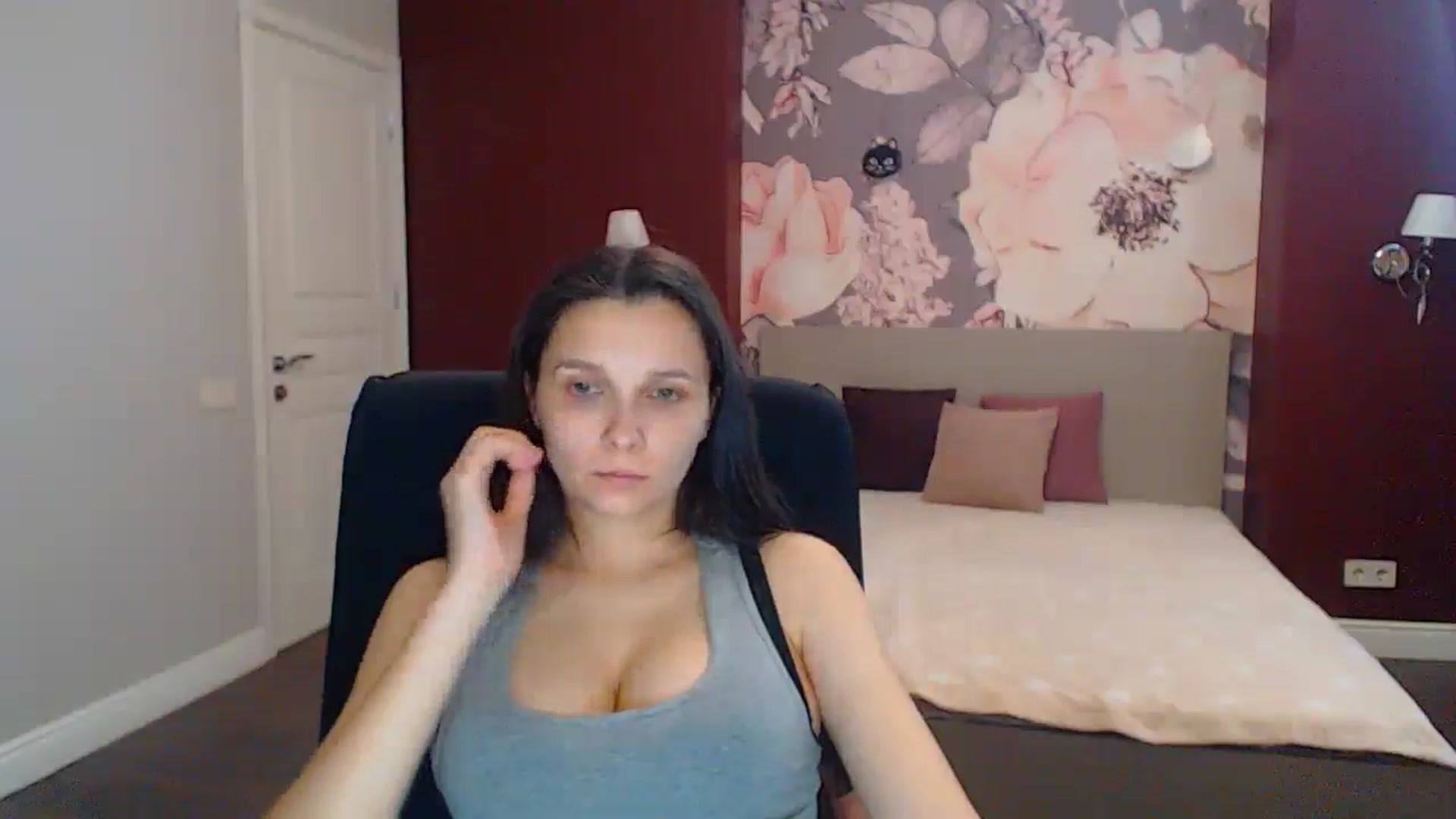 Gallery image thumbnail from Karina_Mils's myfreecams stream on, 07/27/2025, 15:05 image 7 of 20