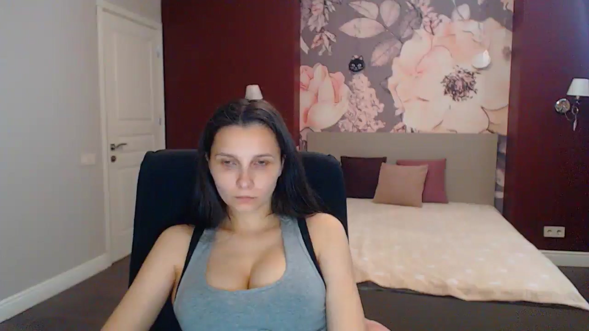 Gallery image thumbnail from Karina_Mils's myfreecams stream on, 07/27/2025, 15:05 image 11 of 20