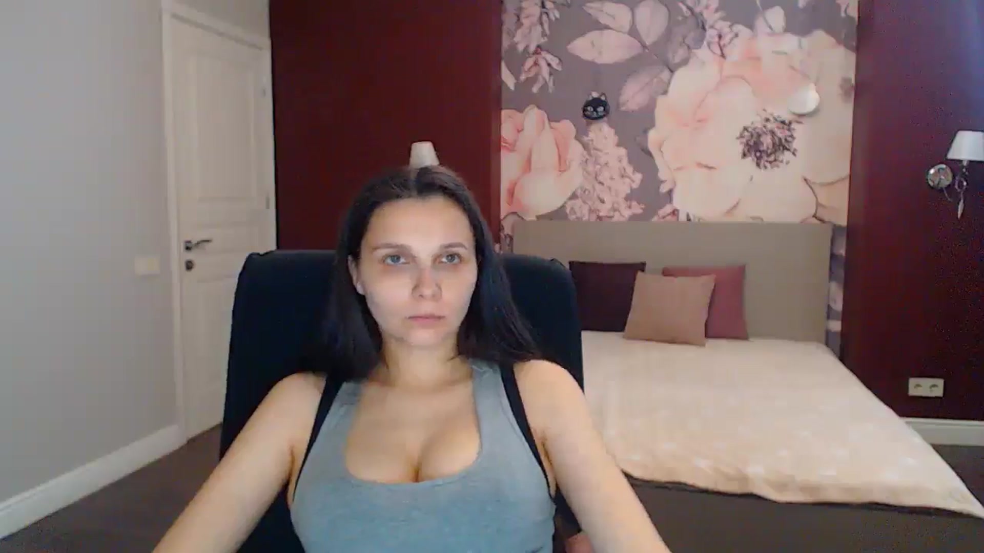 Gallery image thumbnail from Karina_Mils's myfreecams stream on, 07/27/2025, 15:05 image 2 of 20
