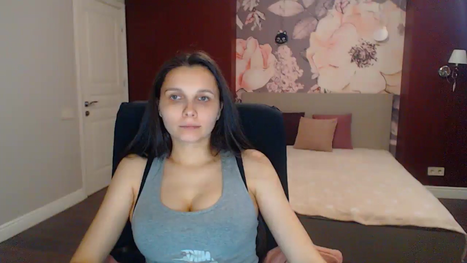 Gallery image thumbnail from Karina_Mils's myfreecams stream on, 07/27/2025, 16:06 image 20 of 20
