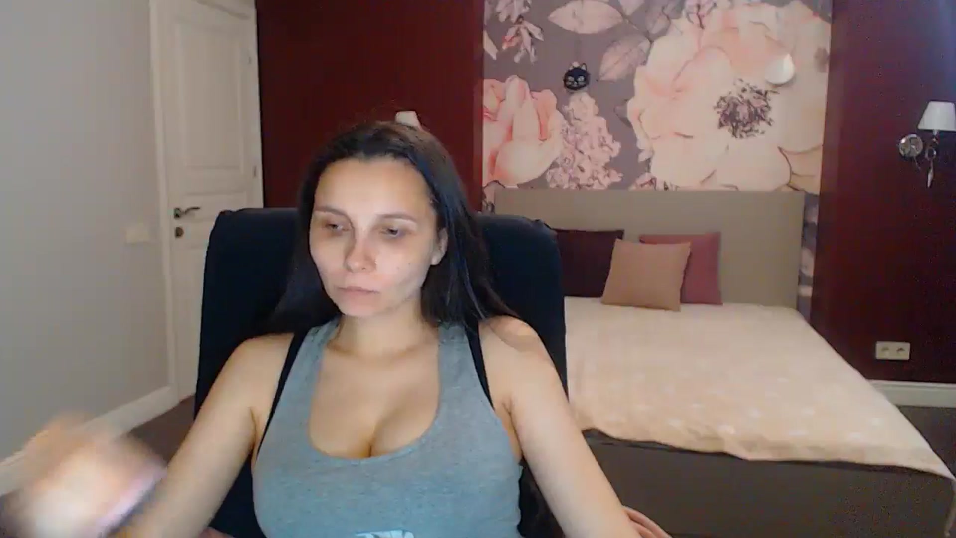Gallery image thumbnail from Karina_Mils's myfreecams stream on, 07/27/2025, 16:06 image 2 of 20
