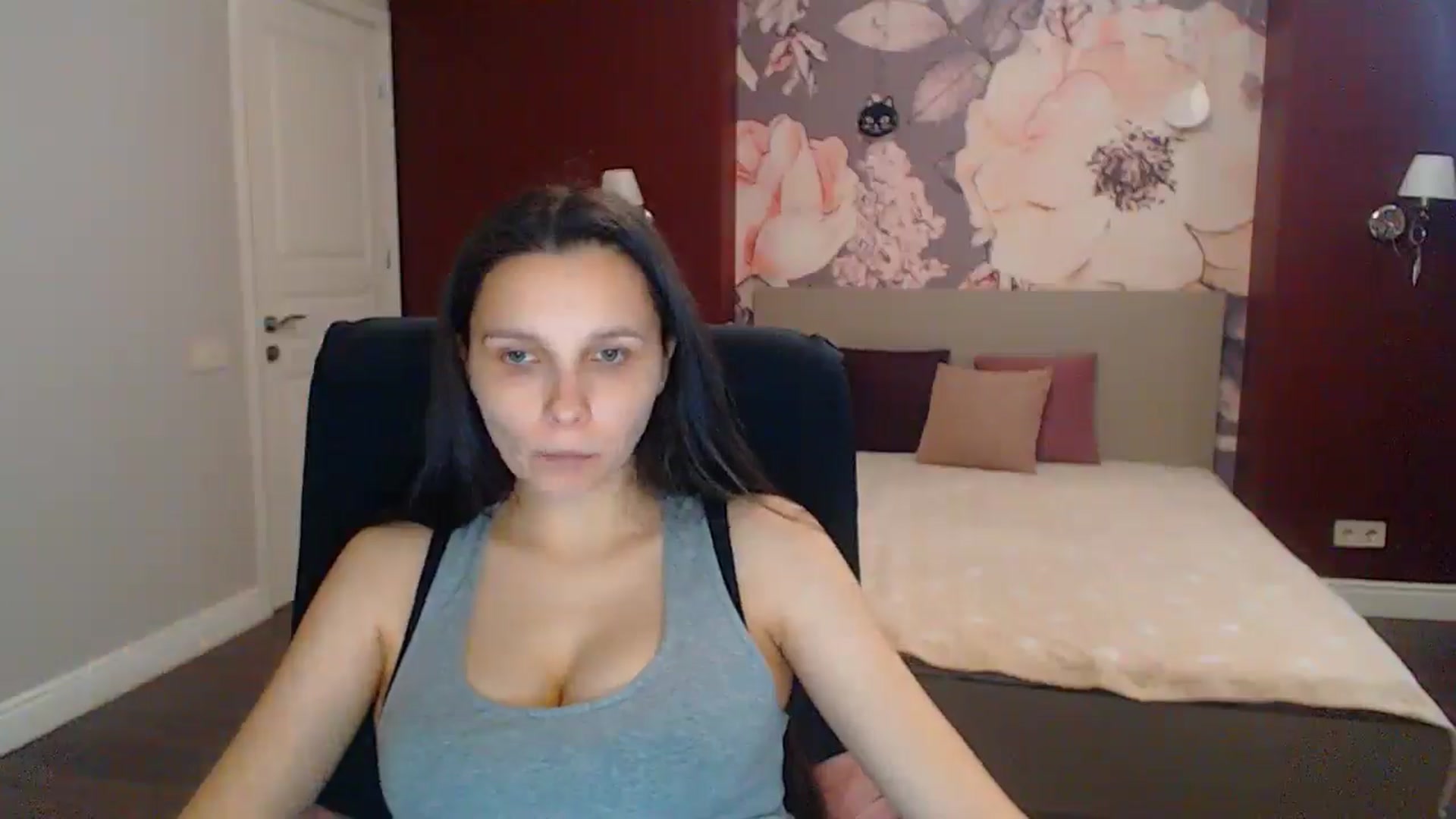 Gallery image thumbnail from Karina_Mils's myfreecams stream on, 07/27/2025, 16:06 image 5 of 20
