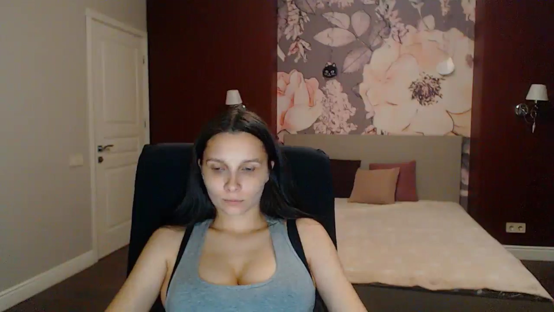 Gallery image thumbnail from Karina_Mils's myfreecams stream on, 07/27/2025, 18:32 image 4 of 20