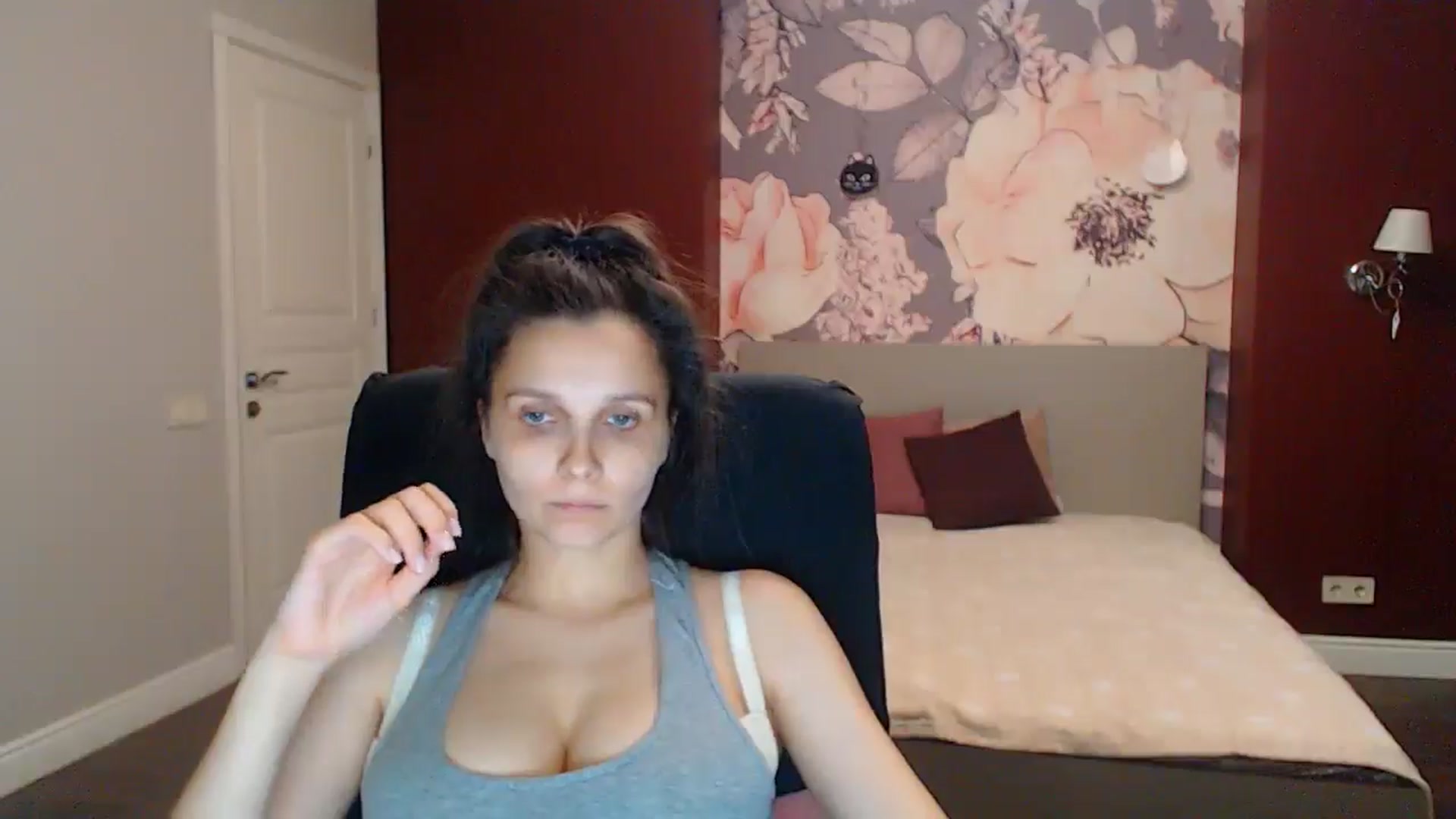 Gallery image thumbnail from Karina_Mils's myfreecams stream on, 08/08/2025, 19:43 image 20 of 20