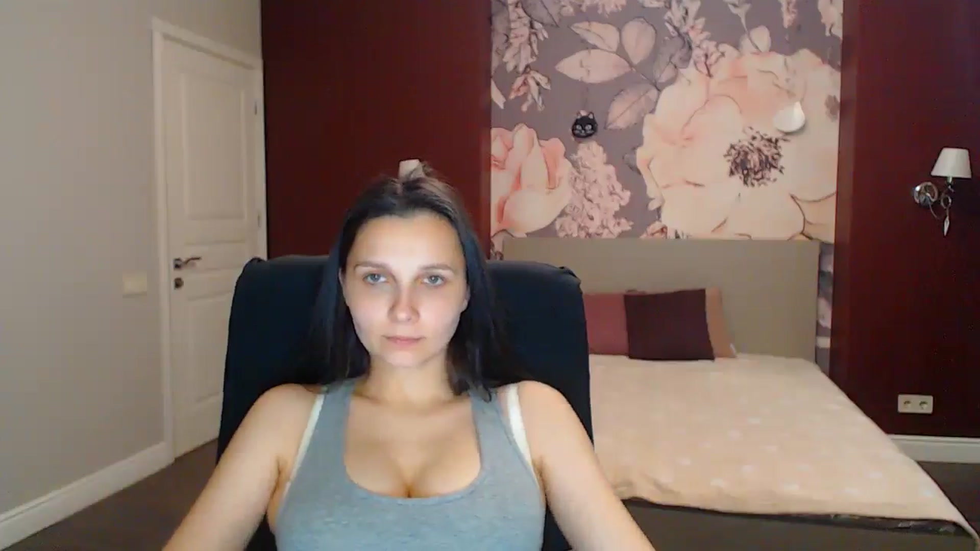Gallery image thumbnail from Karina_Mils's myfreecams stream on, 08/10/2025, 16:42 image 19 of 20