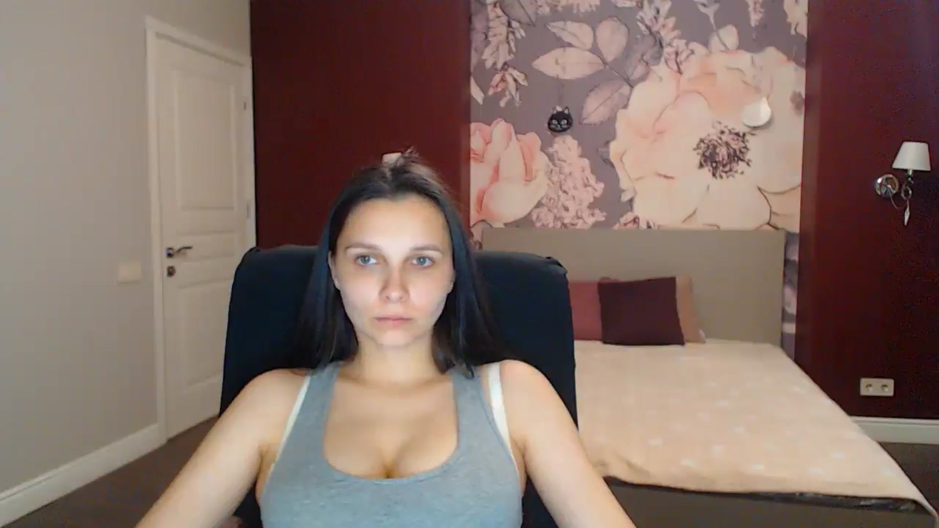 Gallery image thumbnail from Karina_Mils's myfreecams stream on, 08/10/2025, 16:42 image 5 of 20