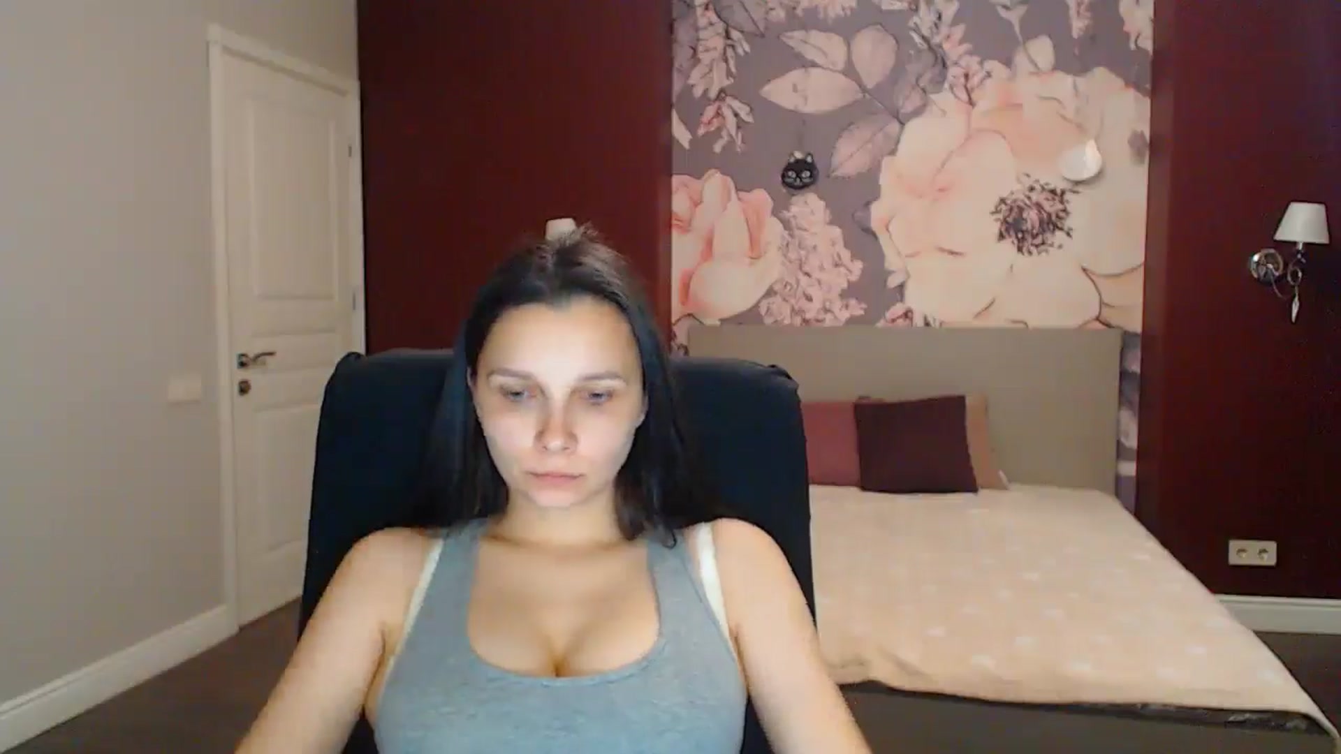 Gallery image thumbnail from Karina_Mils's myfreecams stream on, 08/10/2025, 16:42 image 18 of 20