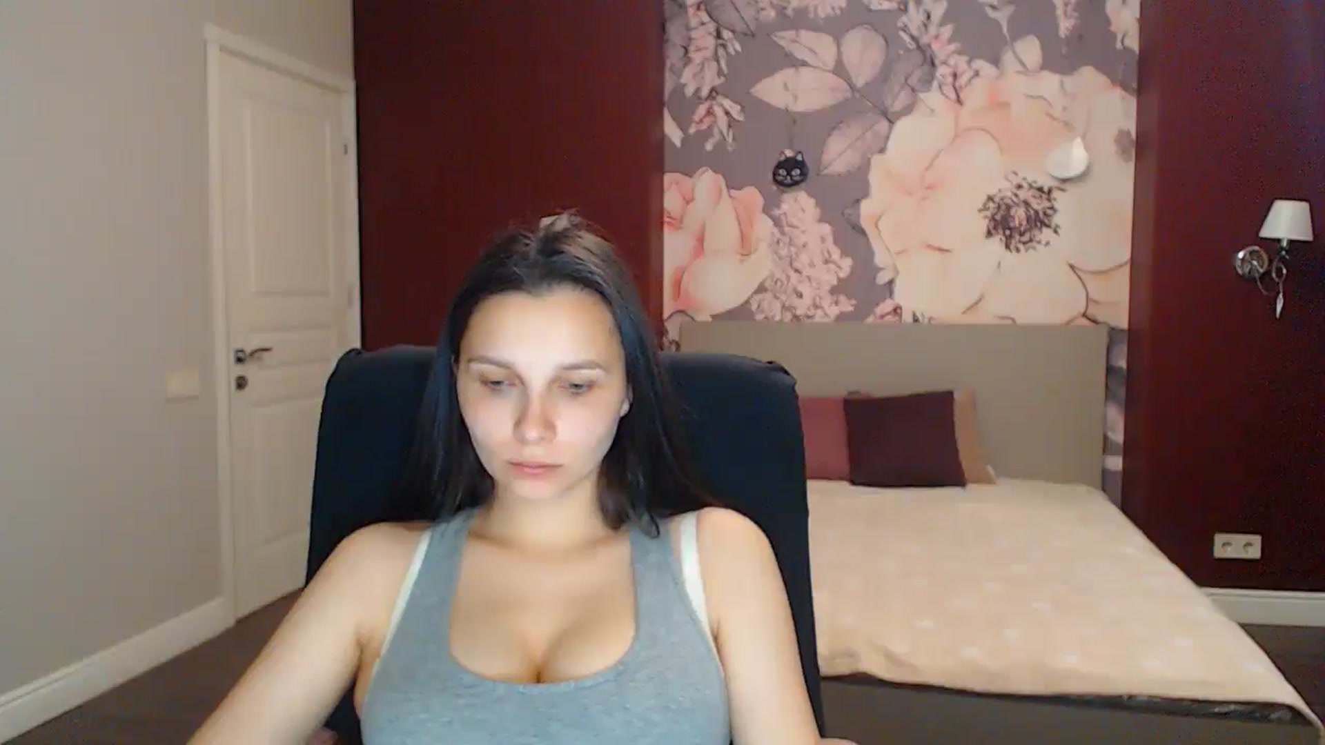 Gallery image thumbnail from Karina_Mils's myfreecams stream on, 08/10/2025, 16:42 image 3 of 20