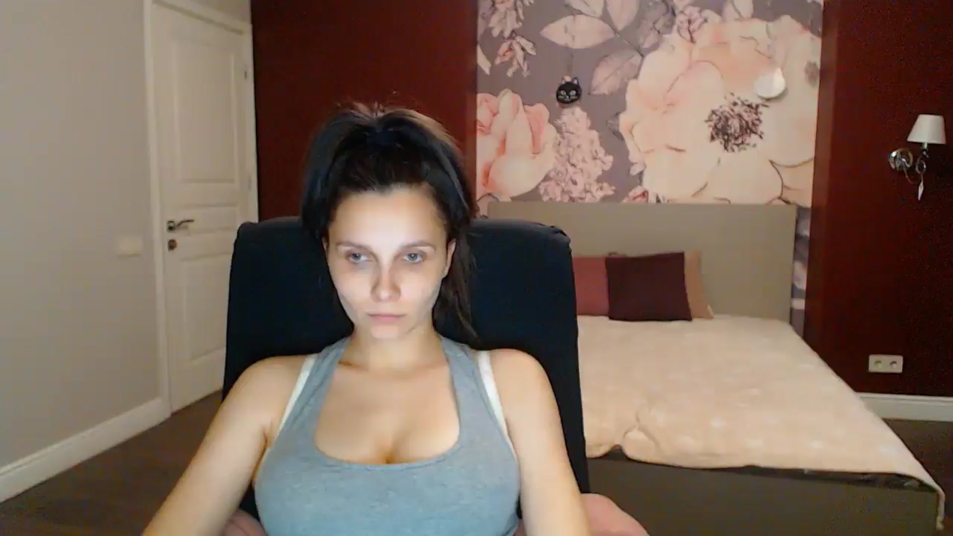Gallery image thumbnail from Karina_Mils's myfreecams stream on, 08/10/2025, 20:35 image 1 of 20