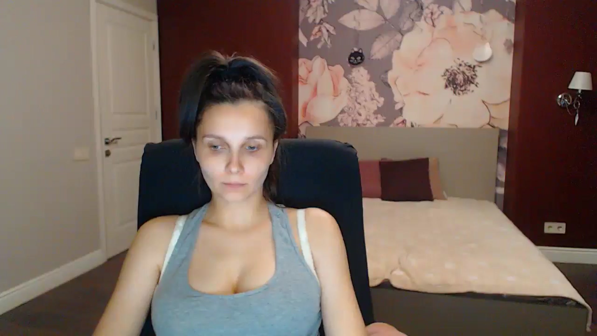 Gallery image thumbnail from Karina_Mils's myfreecams stream on, 08/10/2025, 20:35 image 20 of 20