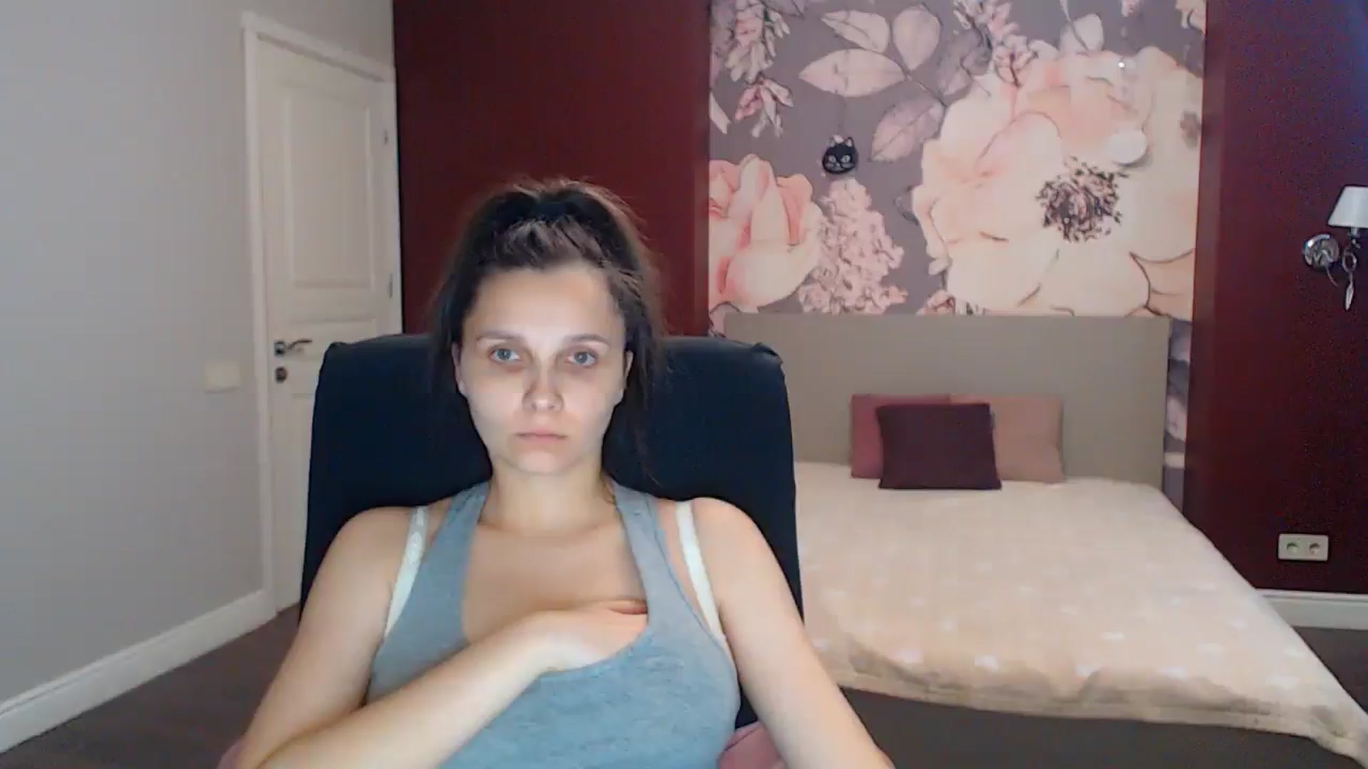 Gallery image thumbnail from Karina_Mils's myfreecams stream on, 08/16/2025, 06:59 image 1 of 20
