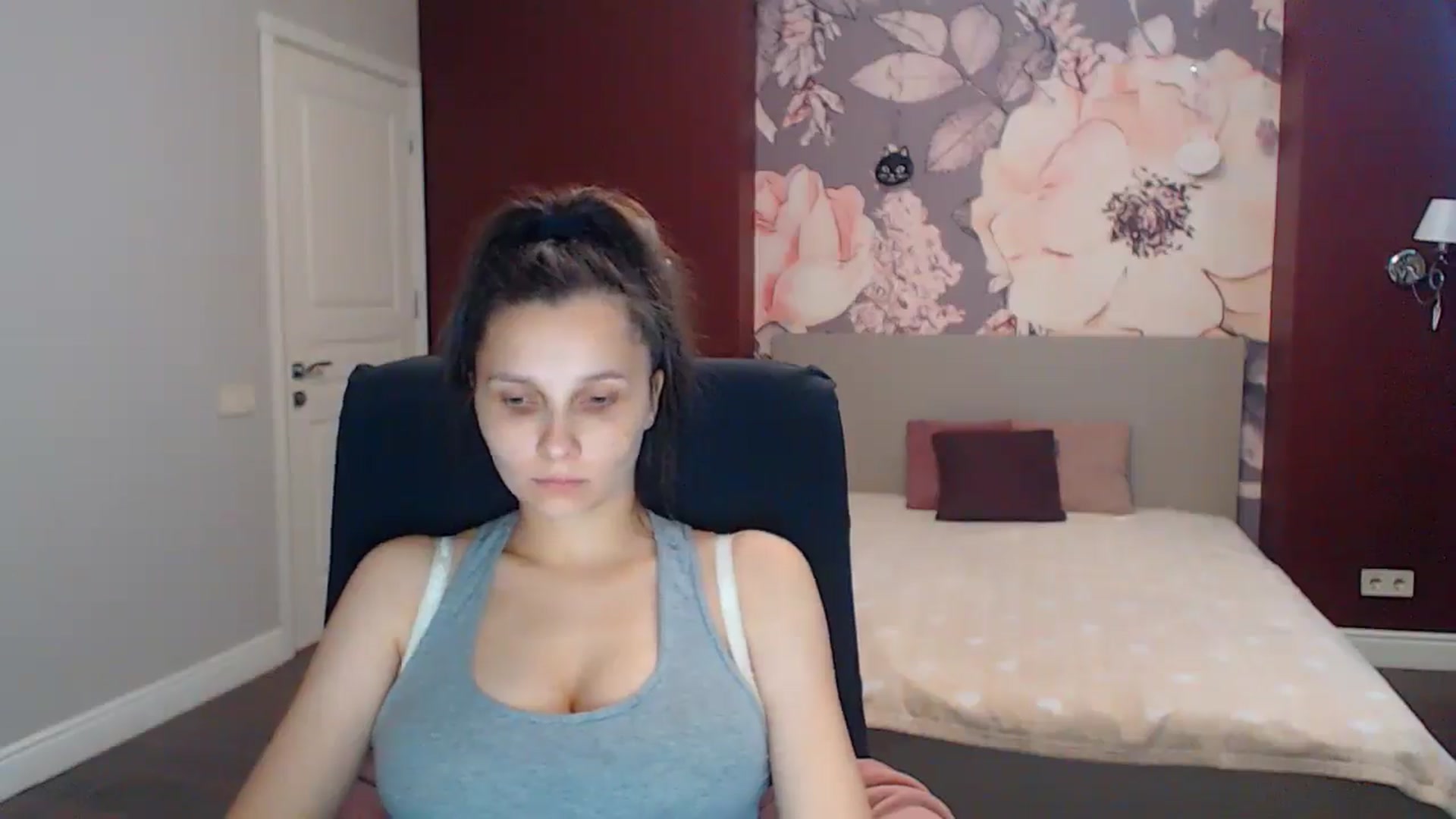 Gallery image thumbnail from Karina_Mils's myfreecams stream on, 08/16/2025, 06:59 image 5 of 20