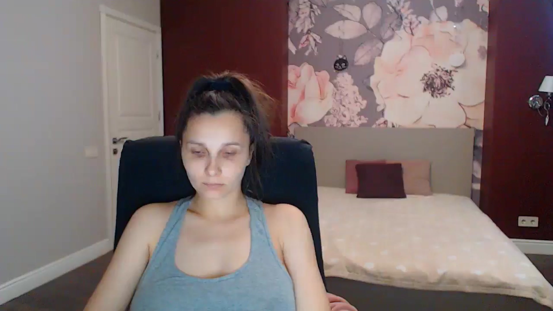 Gallery image thumbnail from Karina_Mils's myfreecams stream on, 08/16/2025, 06:59 image 15 of 20