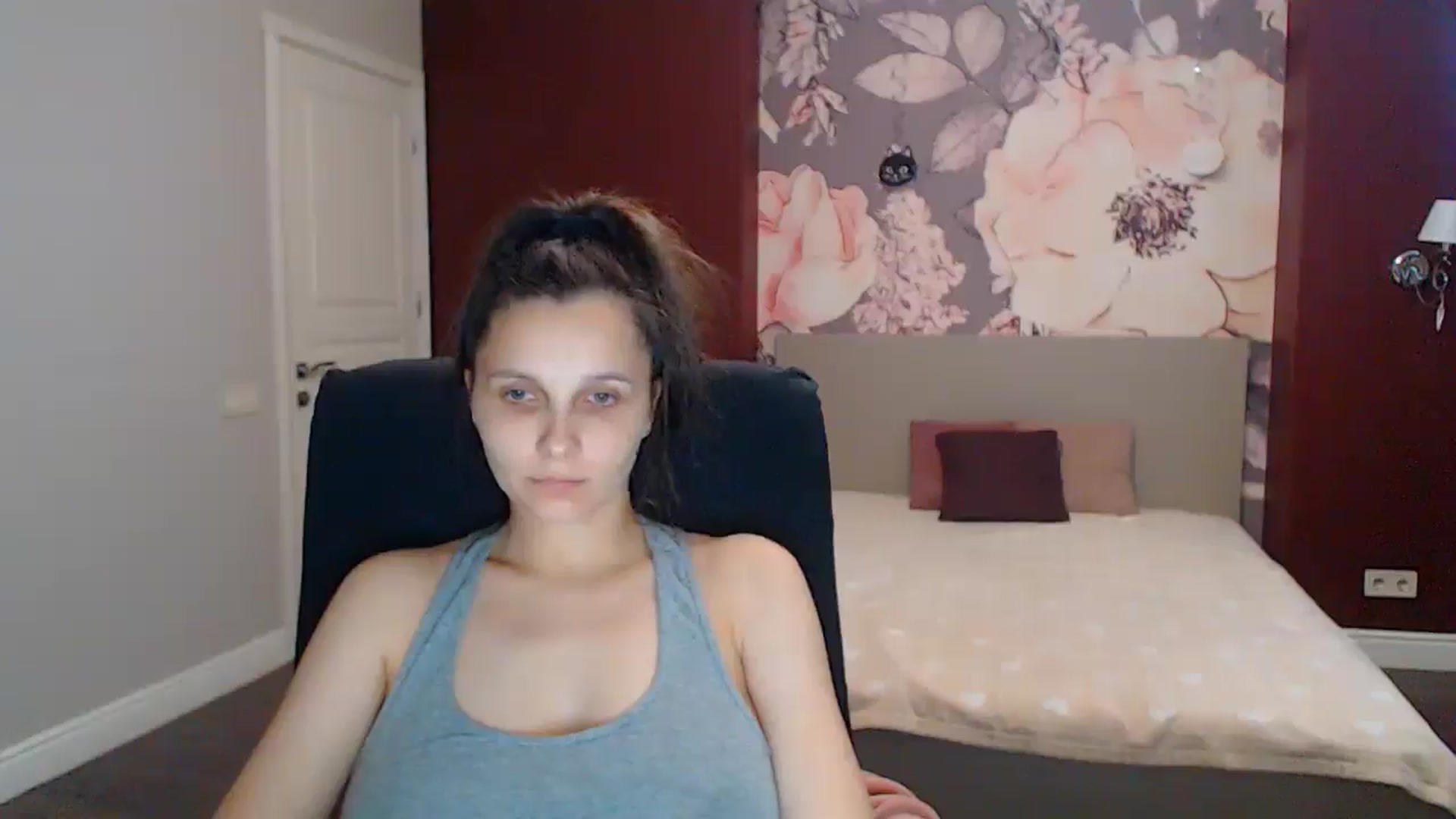 Gallery image thumbnail from Karina_Mils's myfreecams stream on, 08/16/2025, 06:59 image 16 of 20