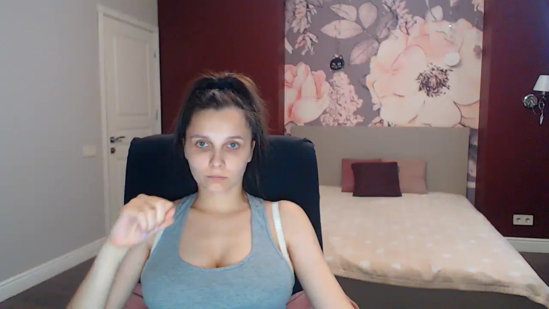 Gallery image thumbnail from Karina_Mils's myfreecams stream on, 08/16/2025, 06:59 image 2 of 20