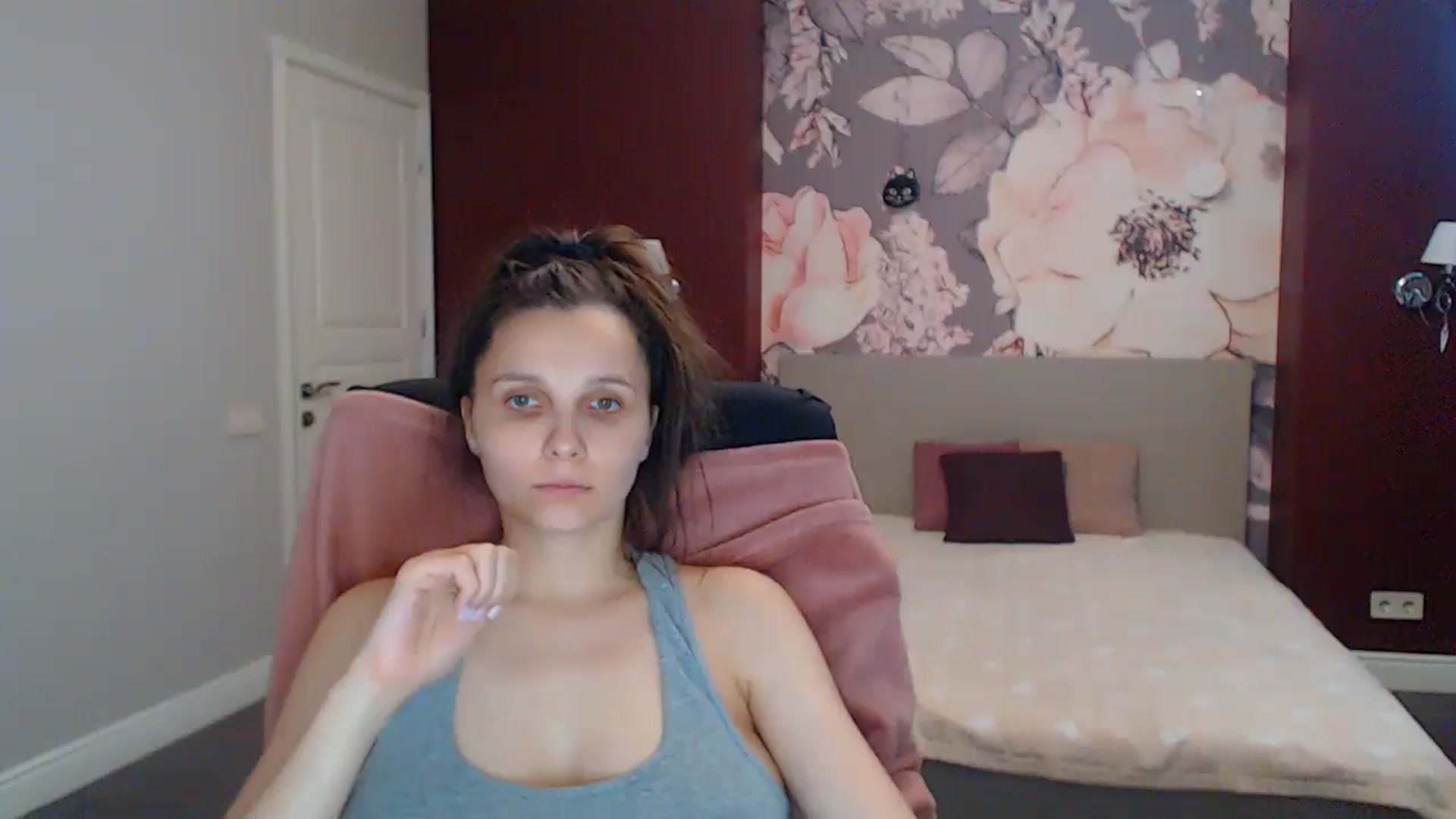 Gallery image thumbnail from Karina_Mils's myfreecams stream on, 08/16/2025, 09:22 image 20 of 20