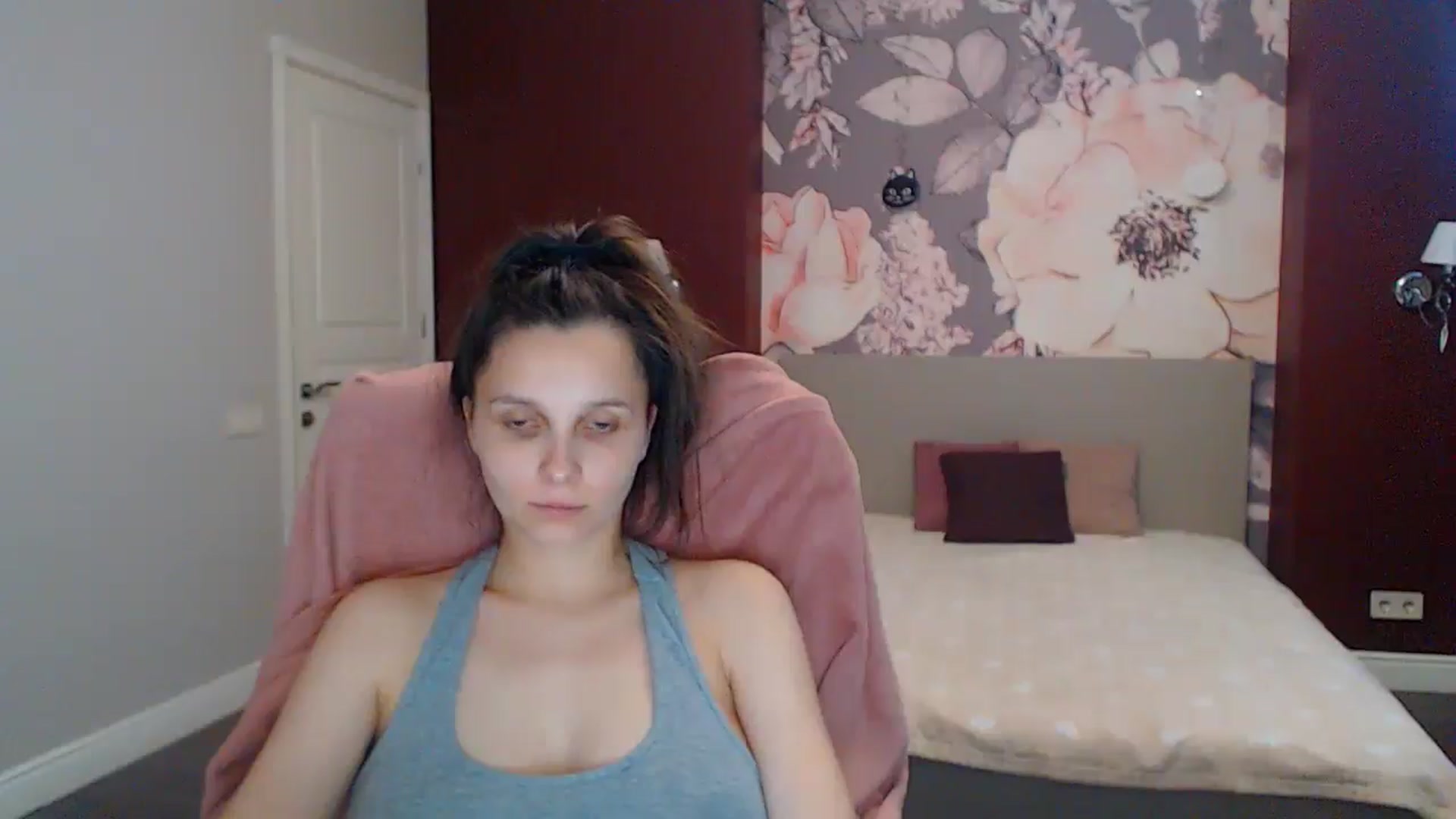 Gallery image thumbnail from Karina_Mils's myfreecams stream on, 08/16/2025, 09:22 image 8 of 20