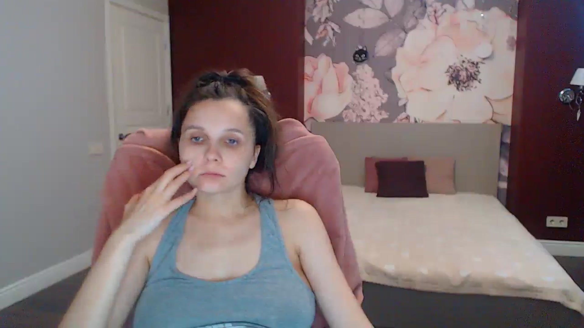 Gallery image thumbnail from Karina_Mils's myfreecams stream on, 08/16/2025, 09:22 image 2 of 20