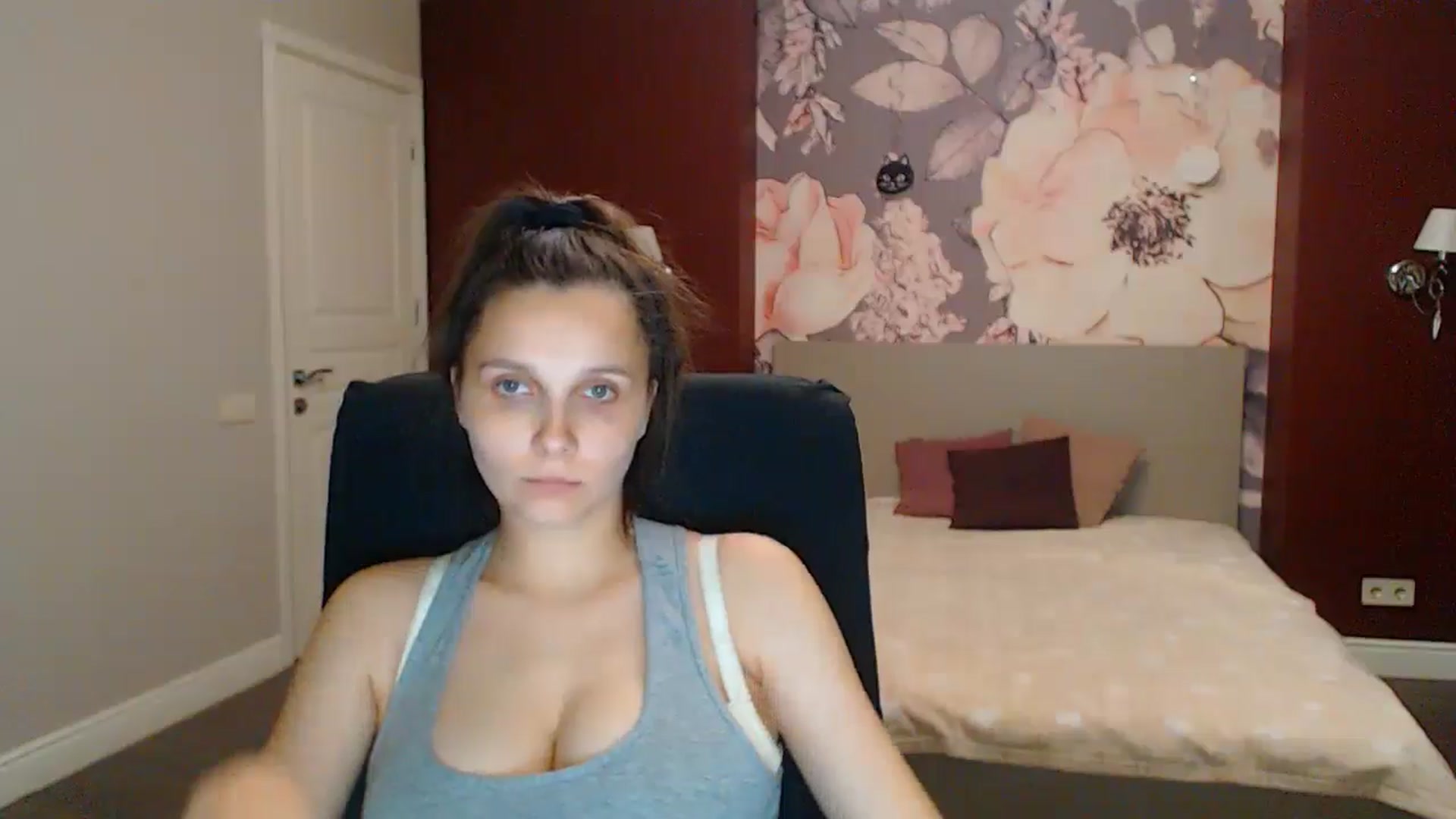 Gallery image thumbnail from Karina_Mils's myfreecams stream on, 08/16/2025, 18:10 image 20 of 20