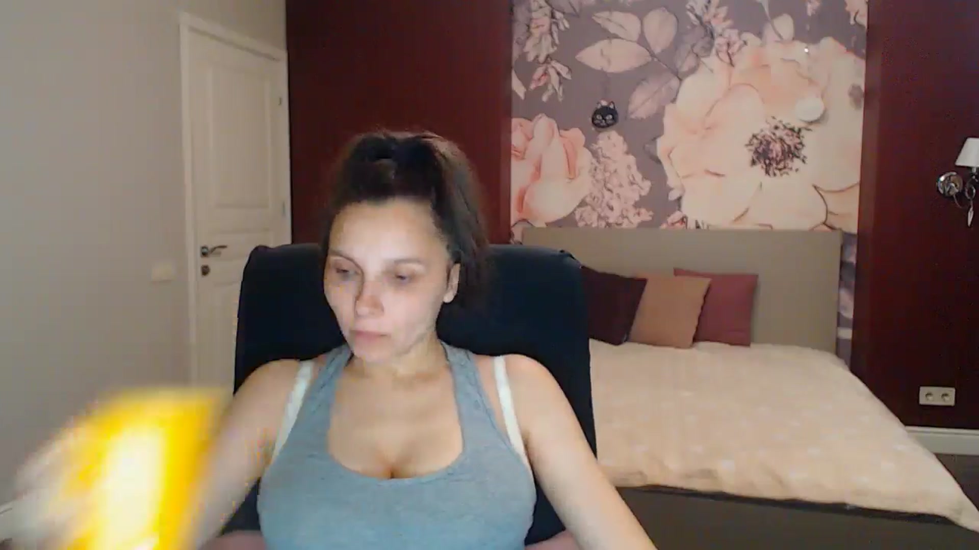 Gallery image thumbnail from Karina_Mils's myfreecams stream on, 08/17/2025, 16:34 image 7 of 20