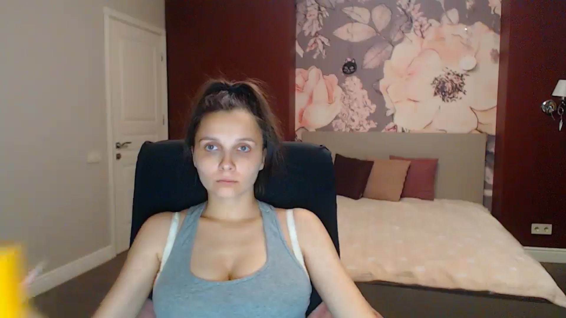 Gallery image thumbnail from Karina_Mils's myfreecams stream on, 08/17/2025, 16:58 image 11 of 20