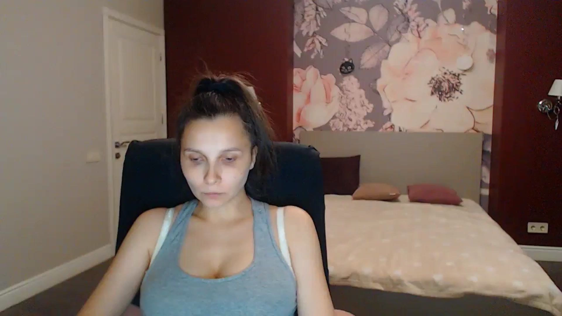 Gallery image thumbnail from Karina_Mils's myfreecams stream on, 08/17/2025, 19:21 image 1 of 20