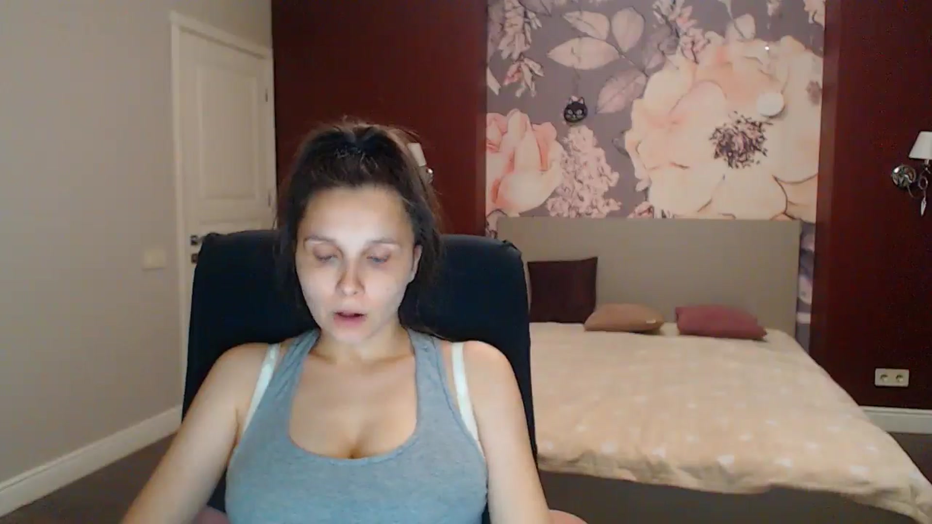 Gallery image thumbnail from Karina_Mils's myfreecams stream on, 08/17/2025, 19:21 image 2 of 20