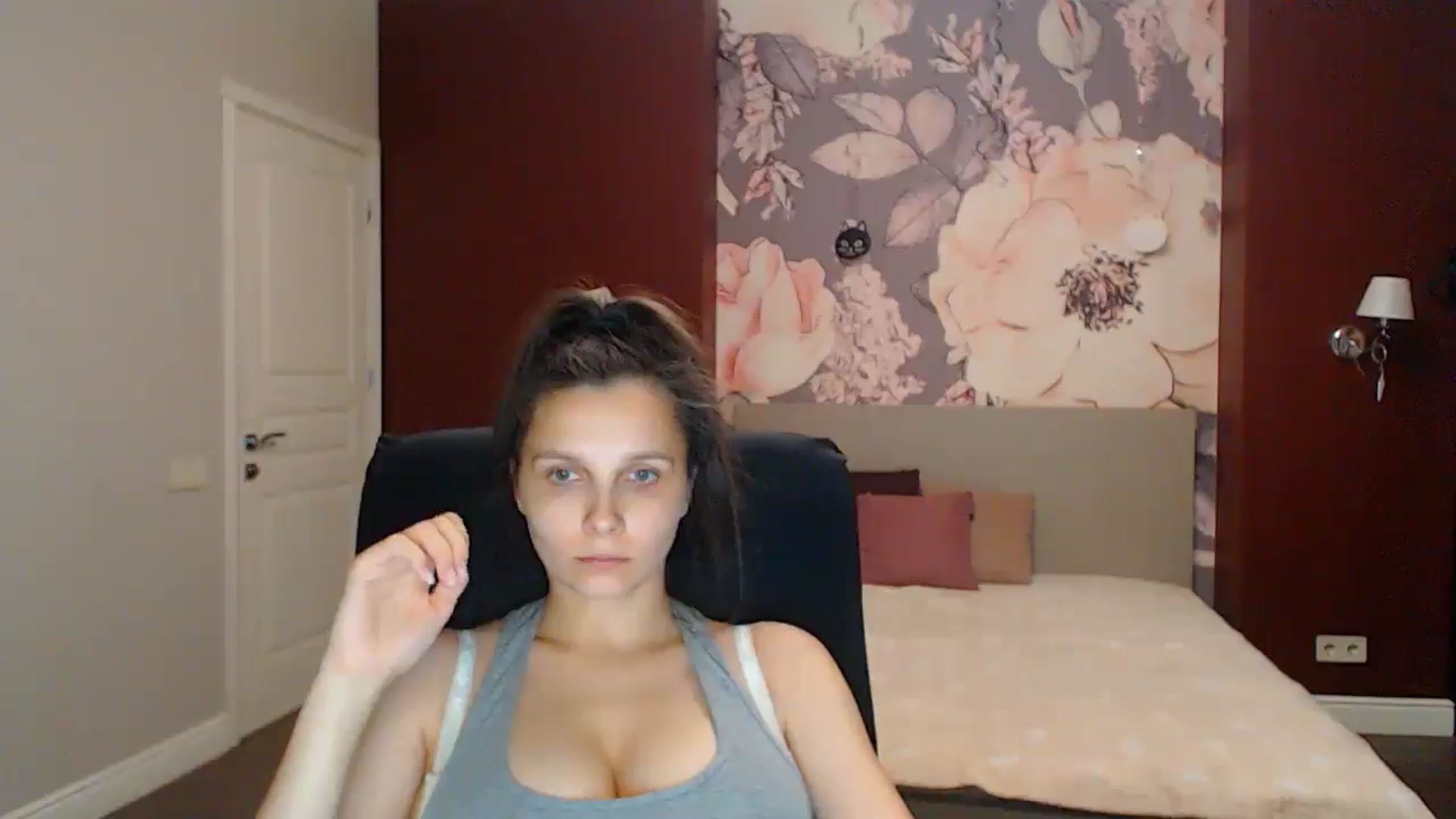 Gallery image thumbnail from Karina_Mils's myfreecams stream on, 08/22/2025, 16:53 image 20 of 20