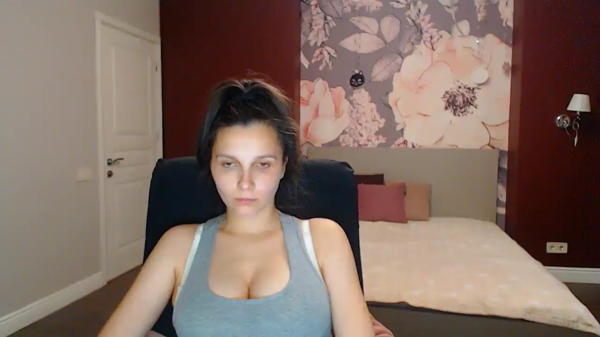 Gallery image thumbnail from Karina_Mils's myfreecams stream on, 08/22/2025, 16:53 image 5 of 20