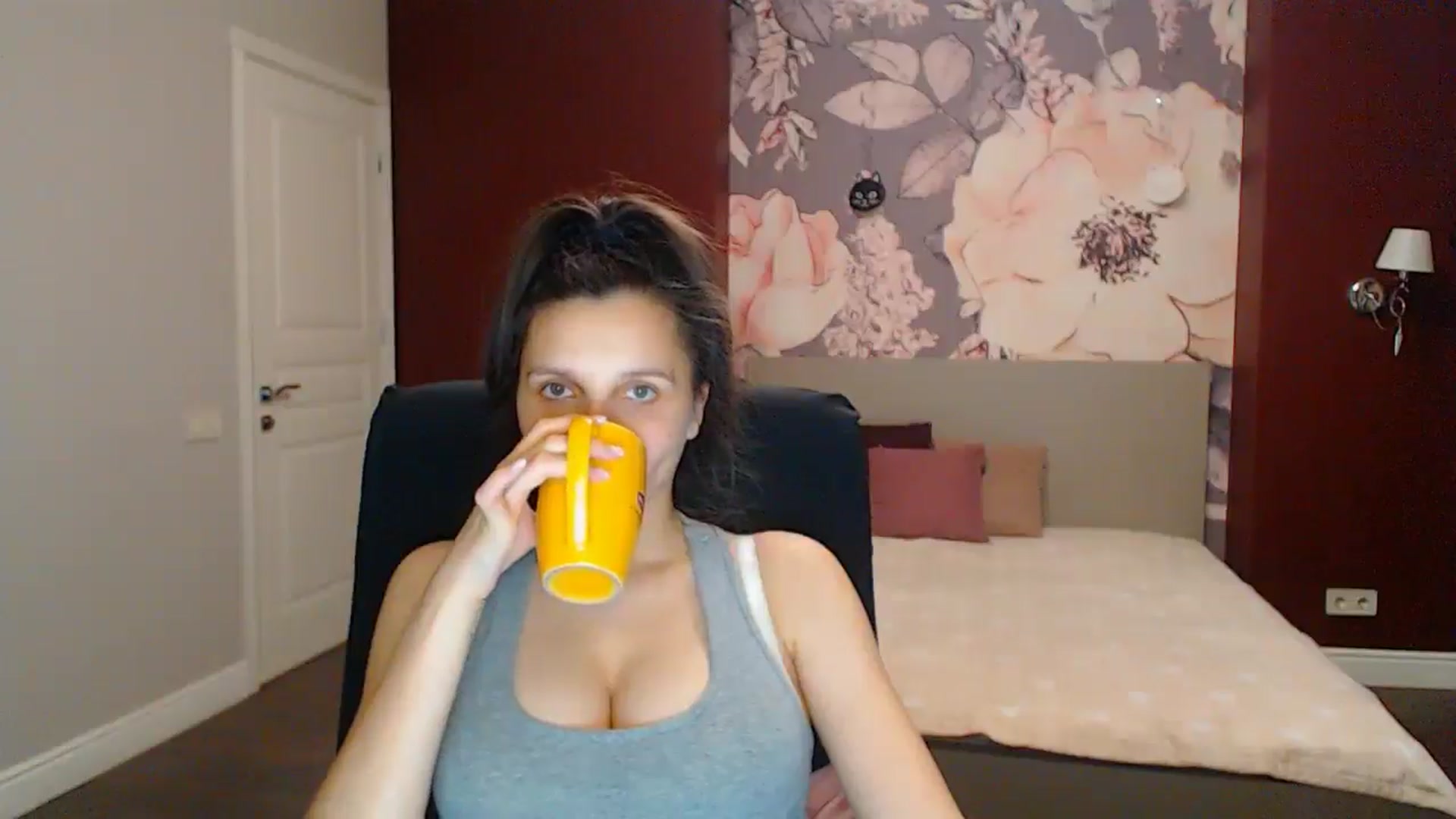 Gallery image thumbnail from Karina_Mils's myfreecams stream on, 08/22/2025, 16:53 image 3 of 20