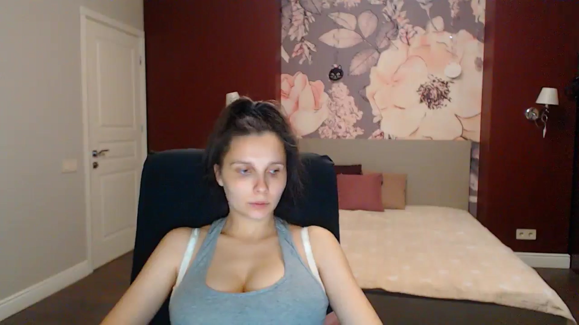 Gallery image thumbnail from Karina_Mils's myfreecams stream on, 08/22/2025, 17:59 image 11 of 20