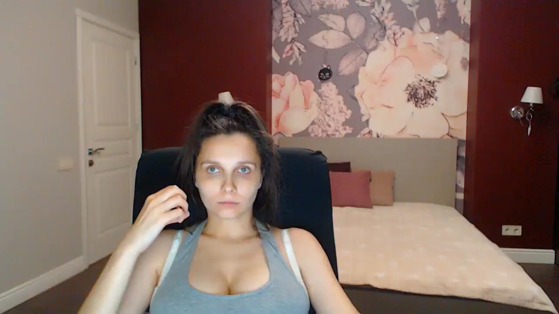 Gallery image thumbnail from Karina_Mils's myfreecams stream on, 08/22/2025, 19:44 image 9 of 20