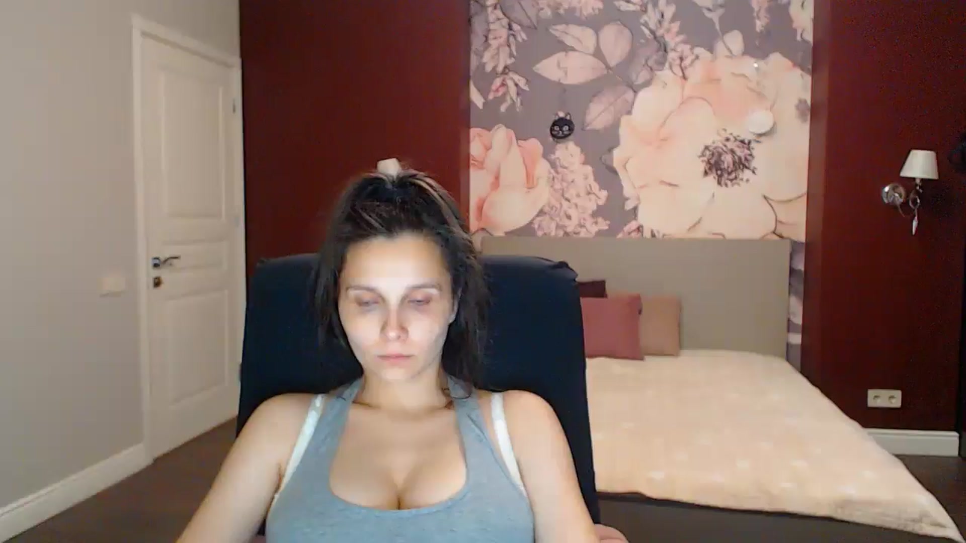 Gallery image thumbnail from Karina_Mils's myfreecams stream on, 08/22/2025, 19:44 image 1 of 20
