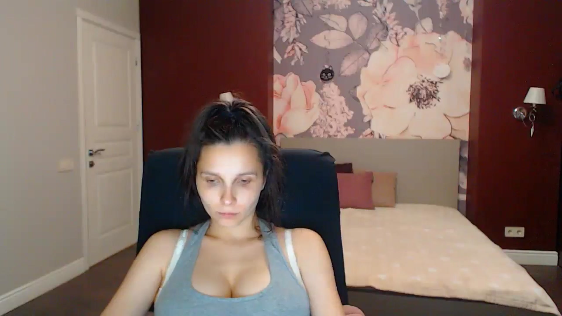 Gallery image thumbnail from Karina_Mils's myfreecams stream on, 08/22/2025, 19:44 image 4 of 20