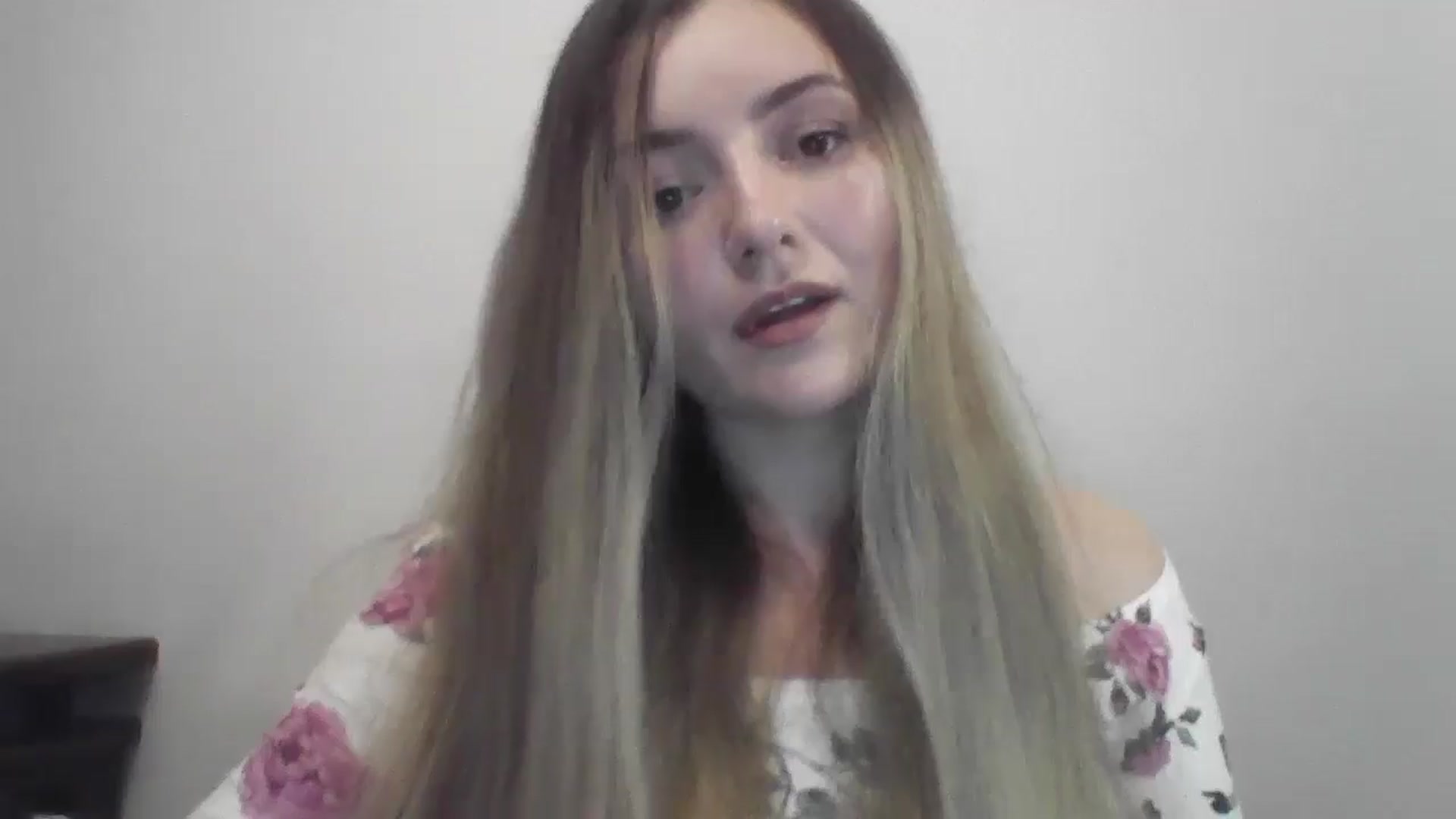 Gallery image thumbnail from Kariulovely's myfreecams stream on, 09/01/2024, 18:29 image 5 of 20